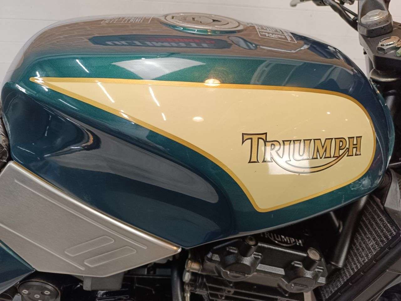 1993 TRIUMPH TRIDENT 900 1993 TRIUMPH TRIDENT 900
