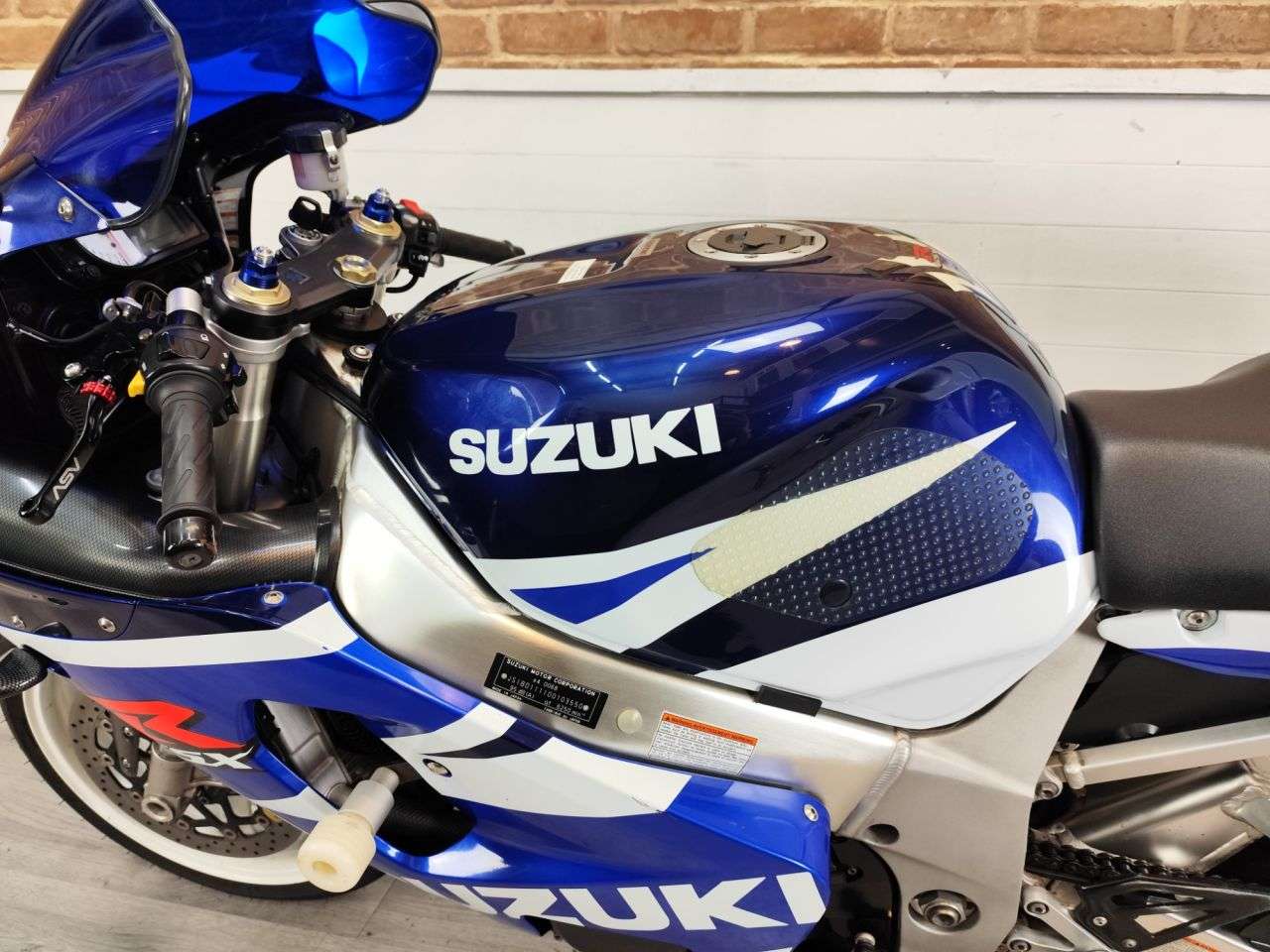 2004 SUZUKI GSX-R750 2004 SUZUKI GSX-R750