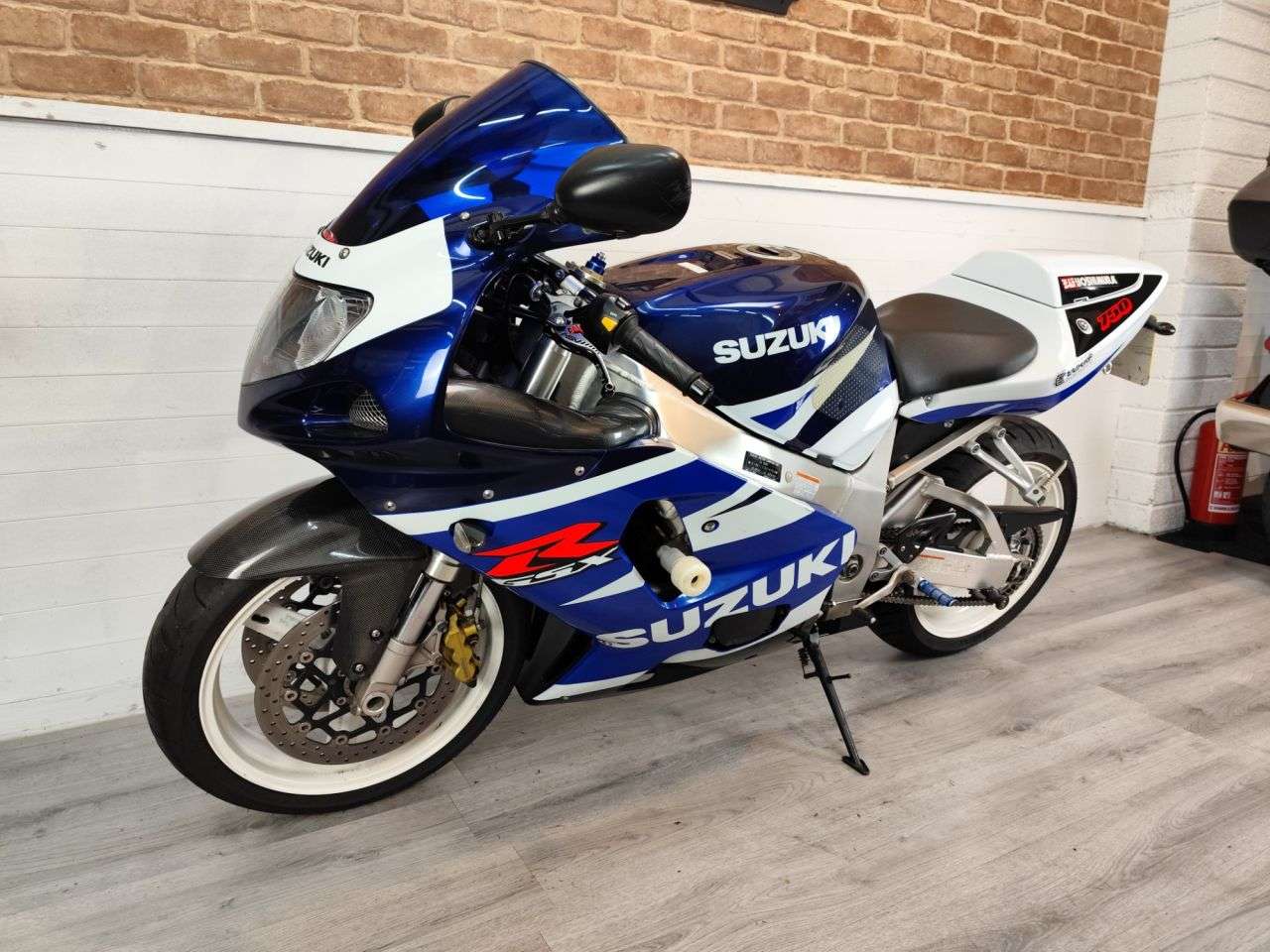 2004 SUZUKI GSX-R750 2004 SUZUKI GSX-R750