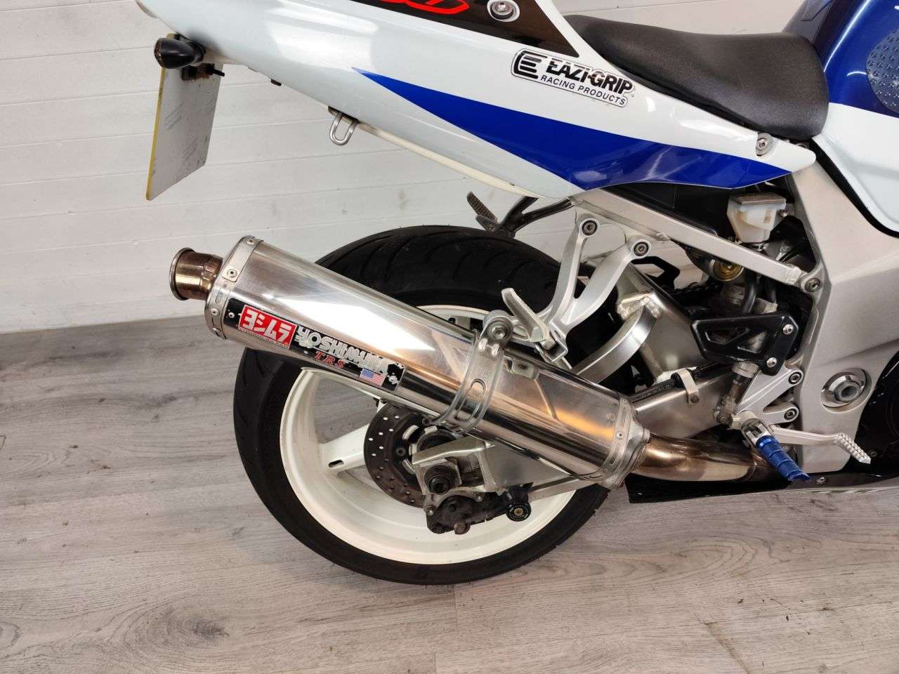 2004 SUZUKI GSX-R750 2004 SUZUKI GSX-R750