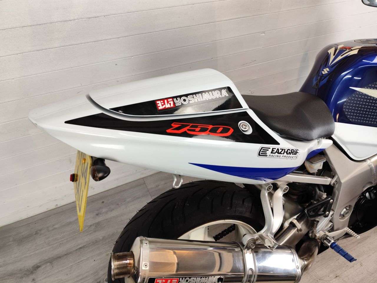 2004 SUZUKI GSX-R750 2004 SUZUKI GSX-R750