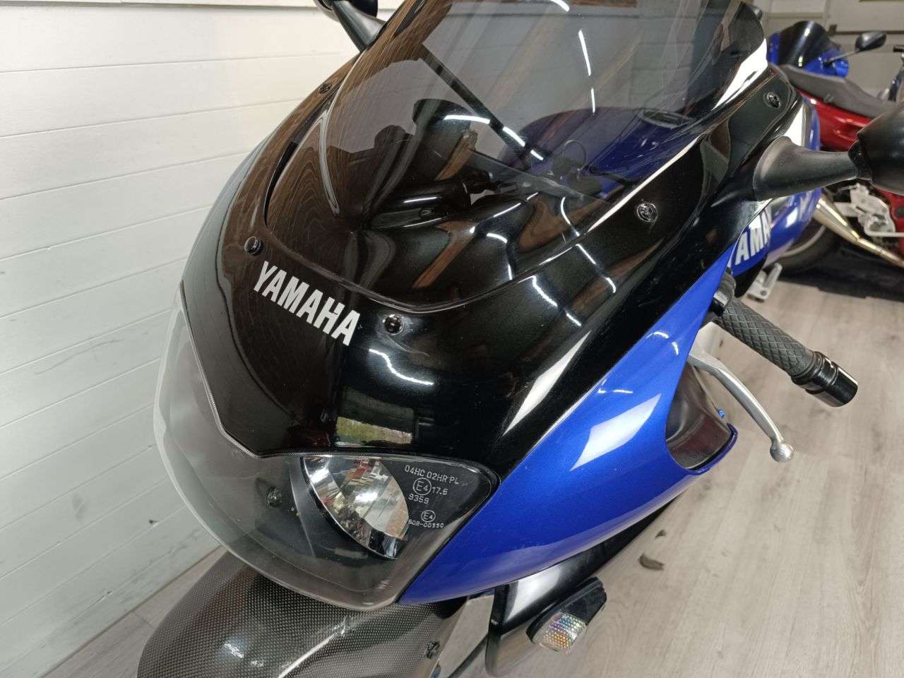 A 1998 YAMAHA YZF 1000 R THUNDER ACE A 1998 YAMAHA YZF 1000 R THUNDER ACE