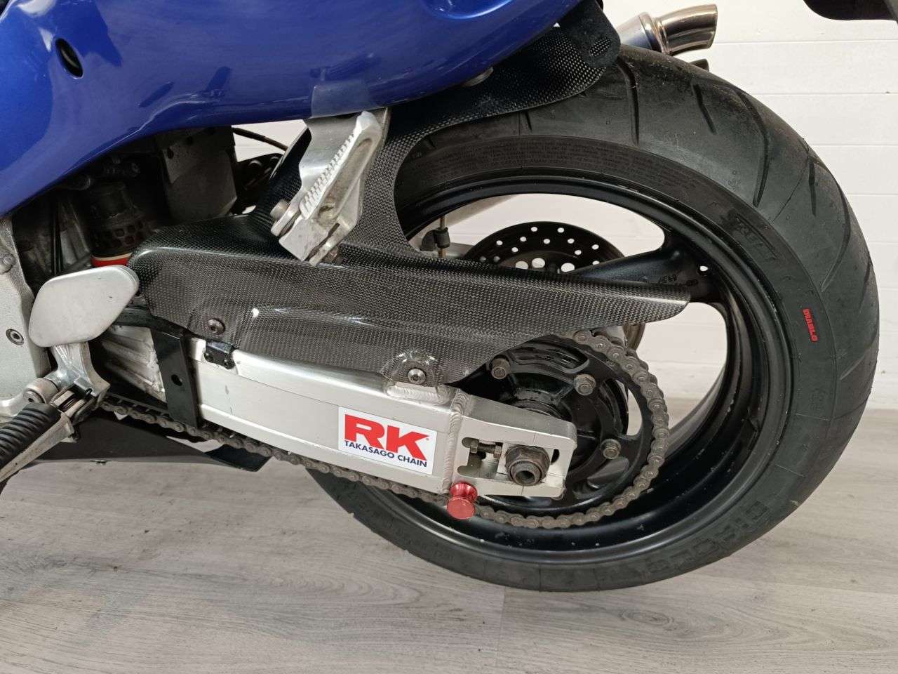 A 1998 YAMAHA YZF 1000 R THUNDER ACE A 1998 YAMAHA YZF 1000 R THUNDER ACE