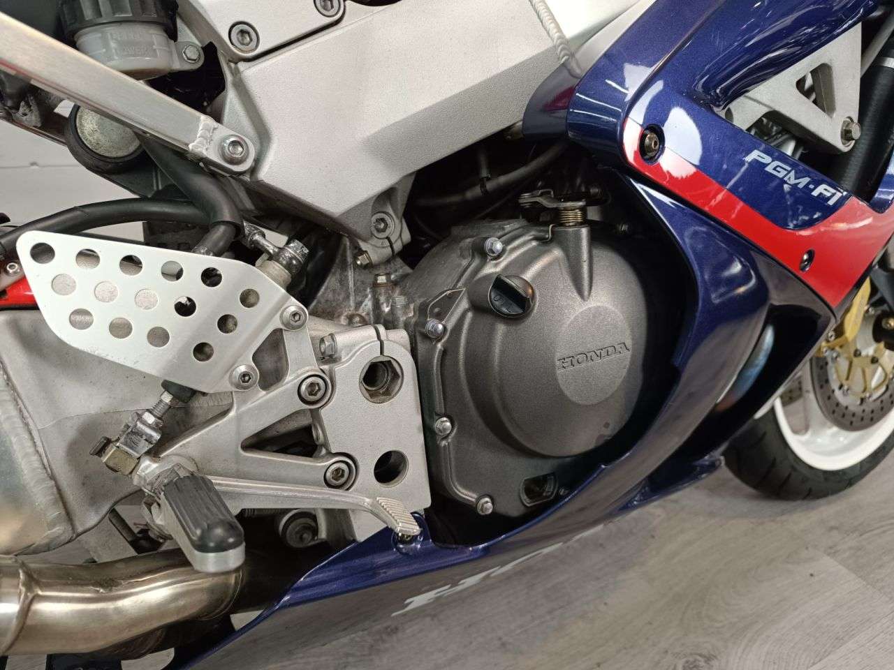 2000 HONDA CBR900RR FIREBLADE 2000 HONDA CBR900RR FIREBLADE