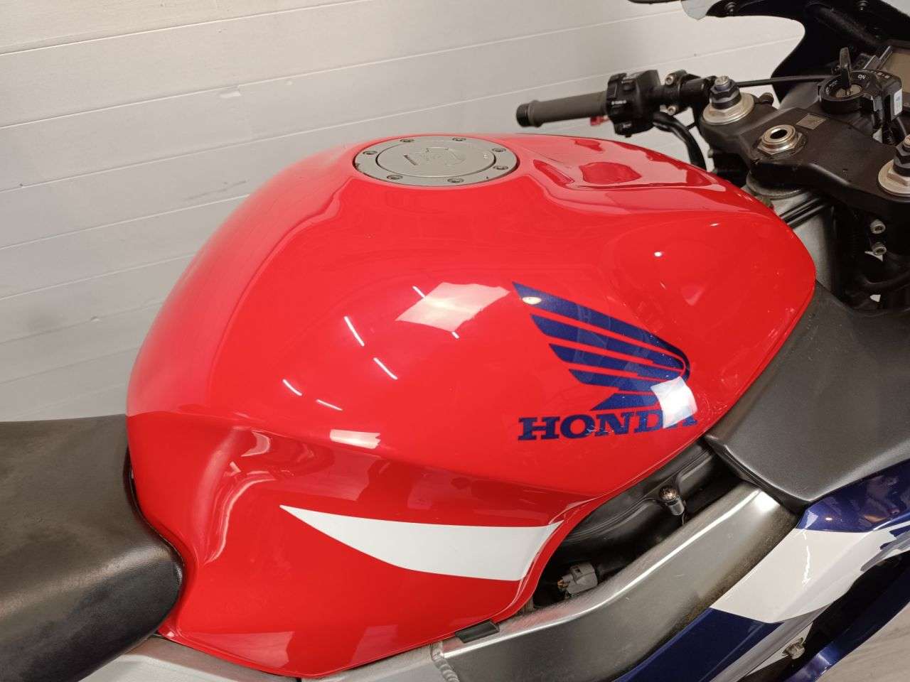 2000 HONDA CBR900RR FIREBLADE 2000 HONDA CBR900RR FIREBLADE