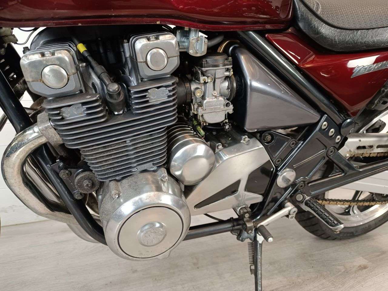 1995 KAWASAKI ZEPHYR 550 1995 KAWASAKI ZEPHYR 550