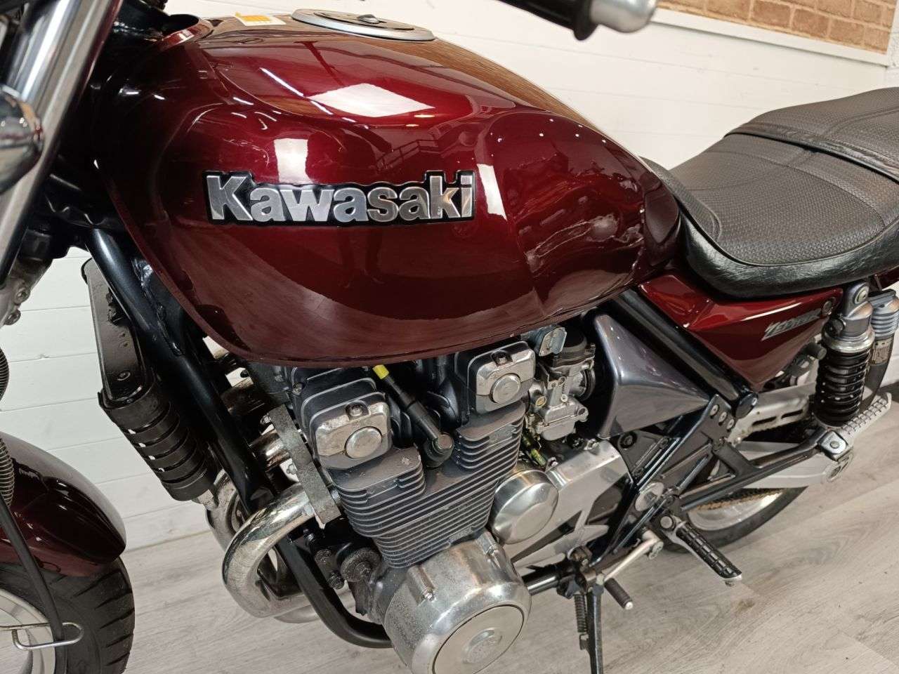 1995 KAWASAKI ZEPHYR 550 1995 KAWASAKI ZEPHYR 550