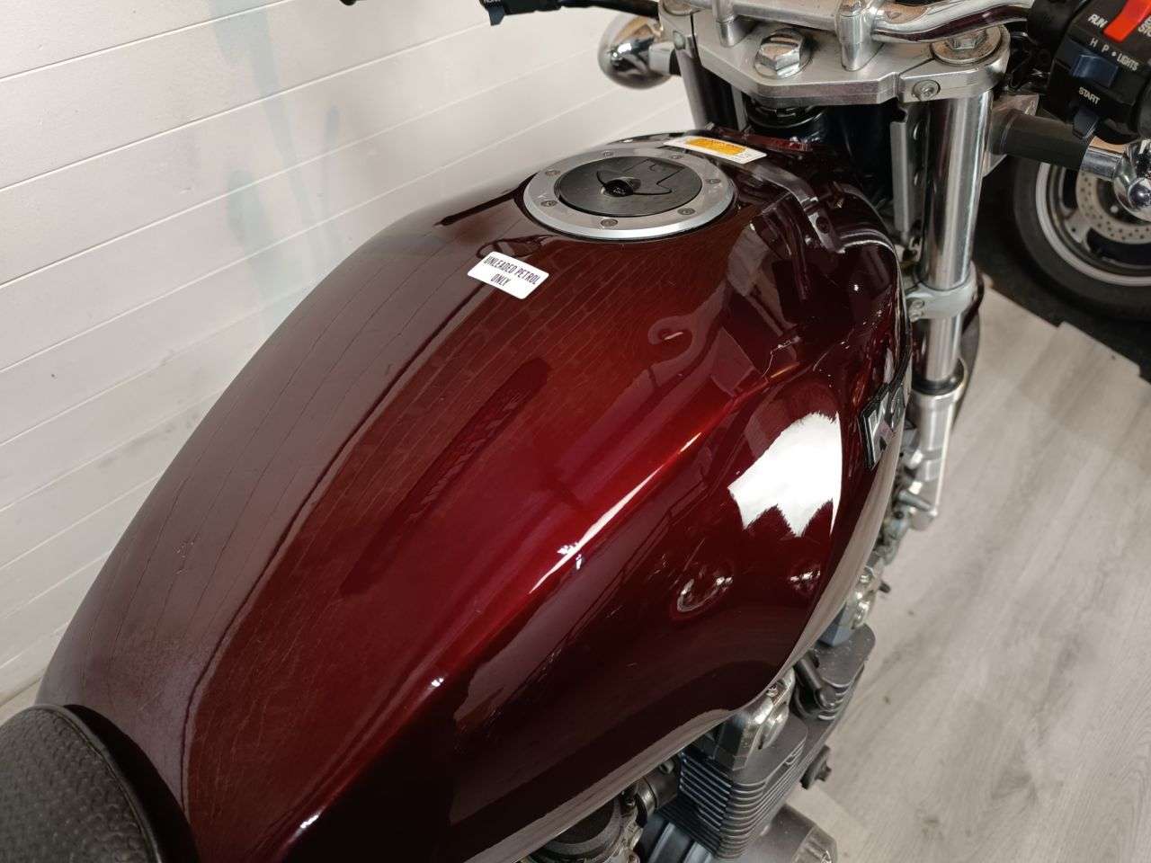 1995 KAWASAKI ZEPHYR 550 1995 KAWASAKI ZEPHYR 550