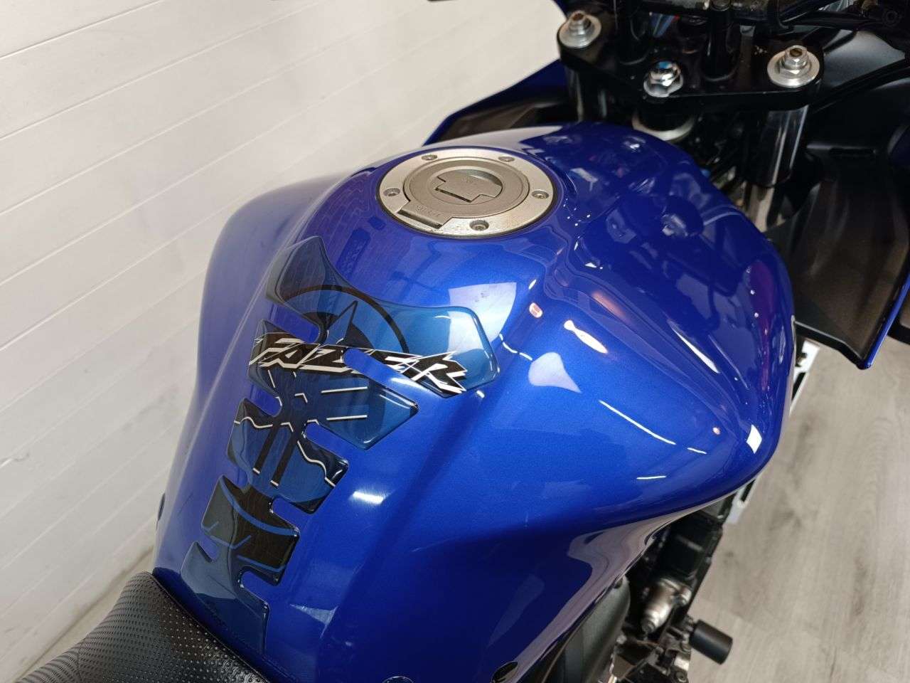 2004 YAMAHA FZS1000 2004 YAMAHA FZS1000