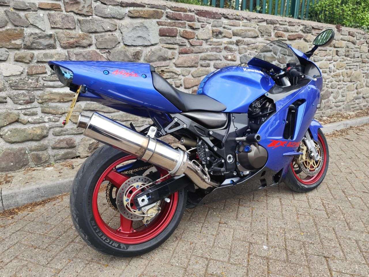 2002 KAWASAKI ZX-12R 2002 KAWASAKI ZX-12R