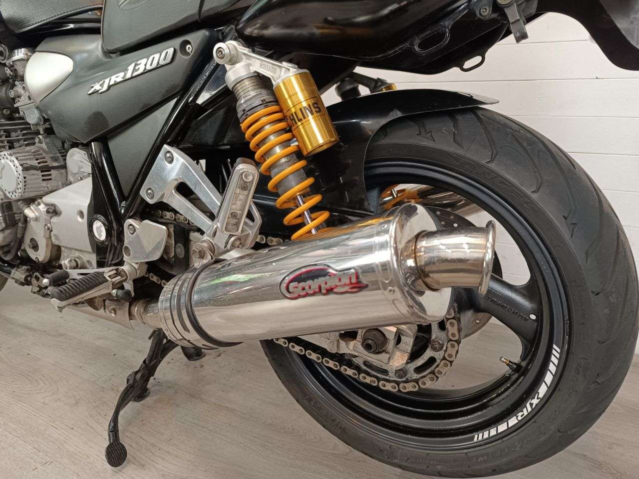 A 2000 YAMAHA XJR1300 SP A 2000 YAMAHA XJR1300 SP
