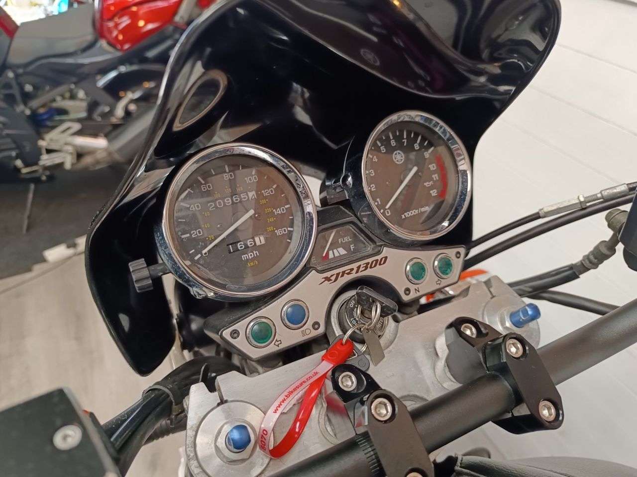 2000 YAMAHA XJR1300 2000 YAMAHA XJR1300