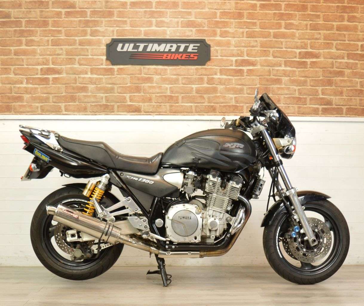A 2000 YAMAHA XJR1300 SP A 2000 YAMAHA XJR1300 SP