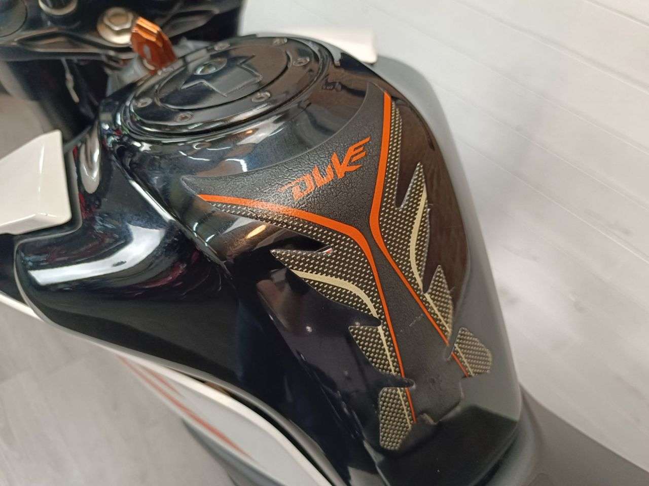 2017 KTM 390 DUKE 2017 KTM 390 DUKE