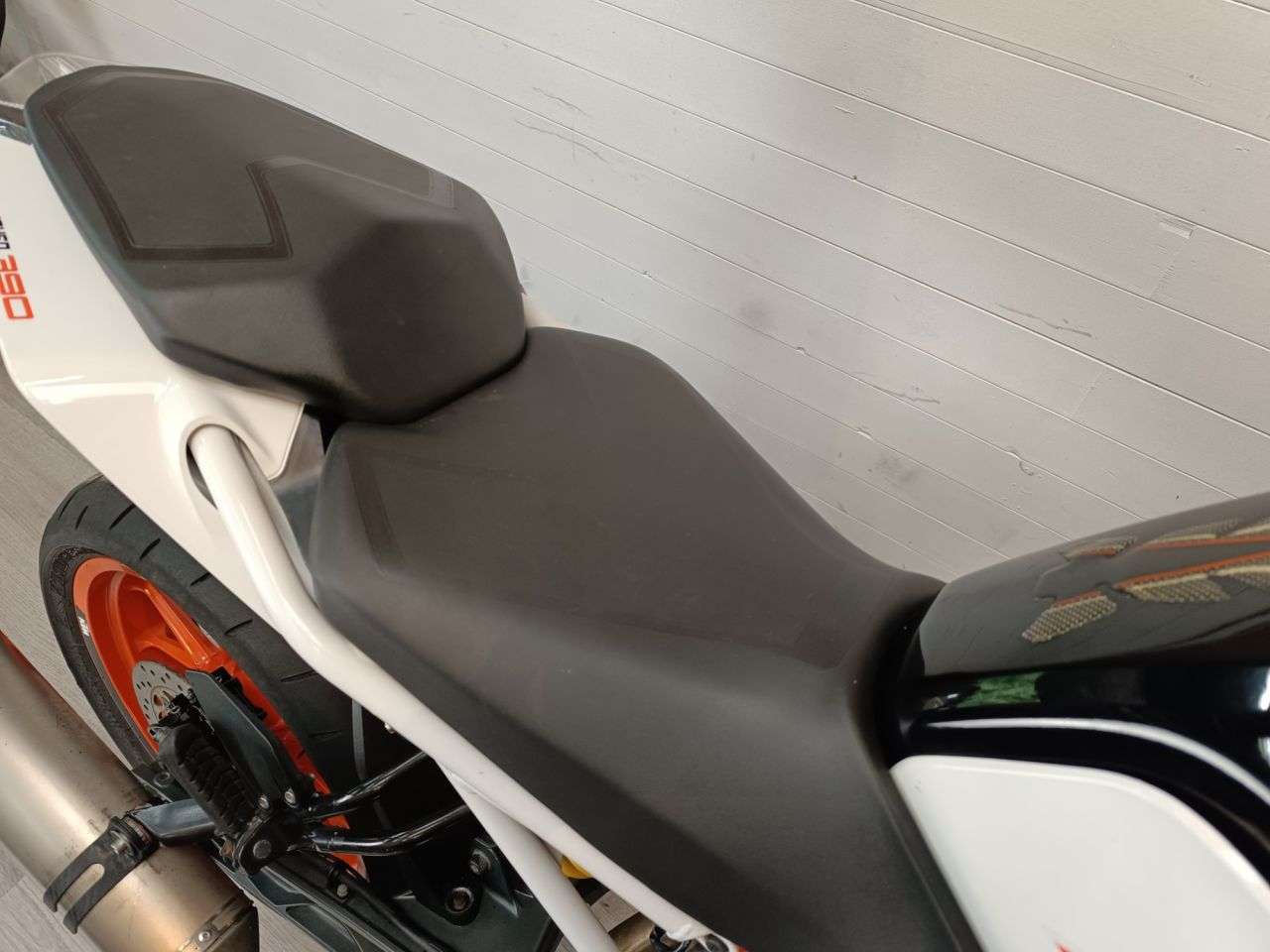 2017 KTM 390 DUKE 2017 KTM 390 DUKE