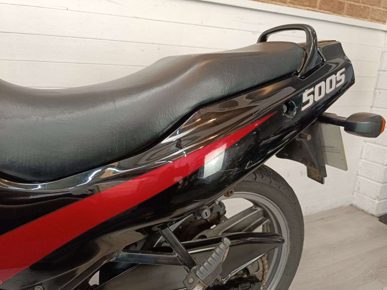 A 2002 KAWASAKI GPZ500S A 2002 KAWASAKI GPZ500S
