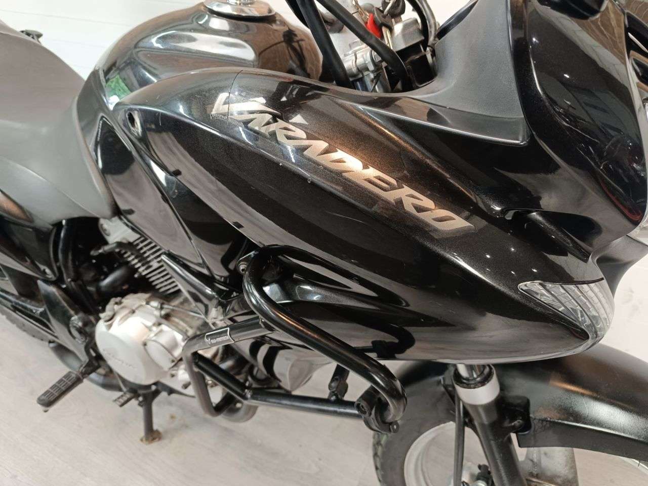 A 2009 HONDA XL125 V VARADERO A 2009 HONDA XL125 V VARADERO