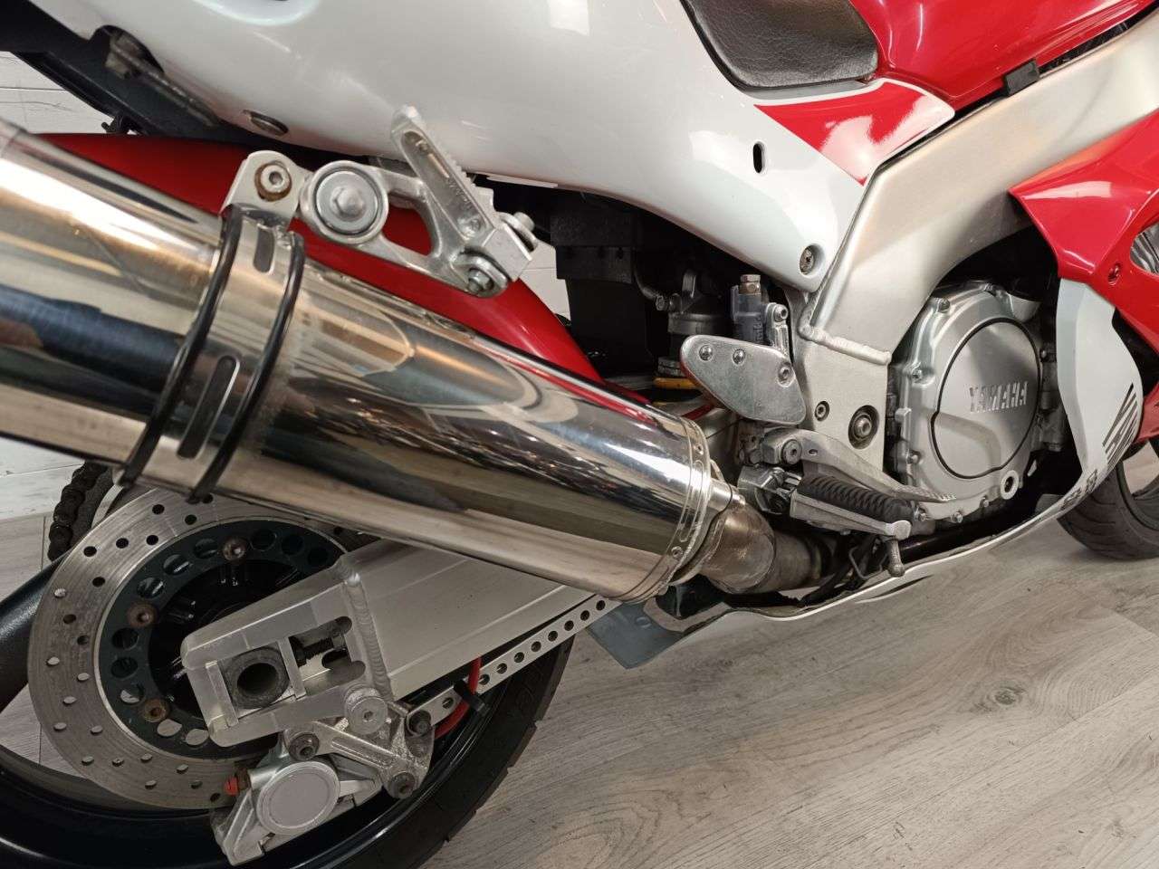 A 1997 YAMAHA YZF 1000R THUNDERACE A 1997 YAMAHA YZF 1000R THUNDERACE