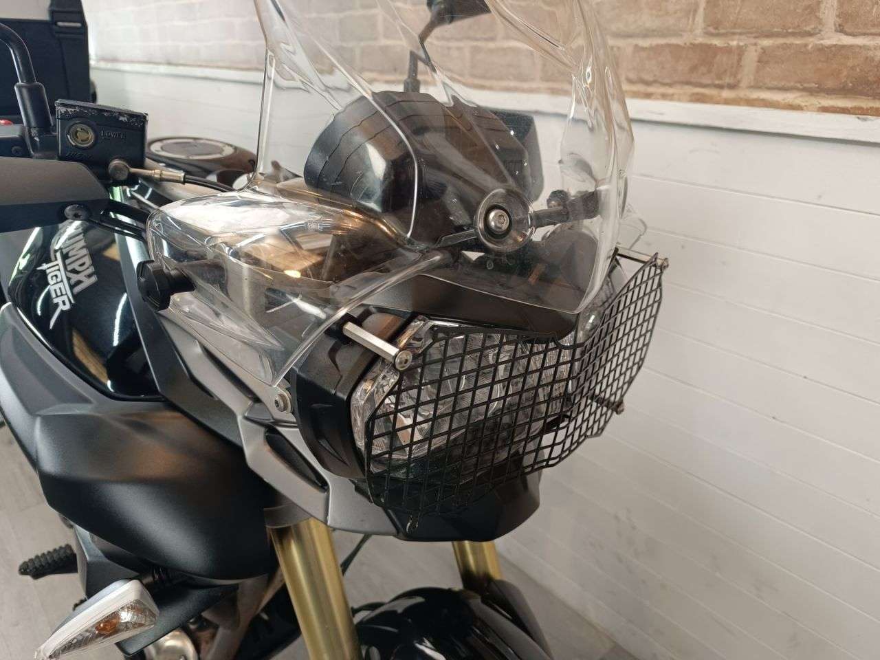 2011 TRIUMPH TIGER 800 2011 TRIUMPH TIGER 800