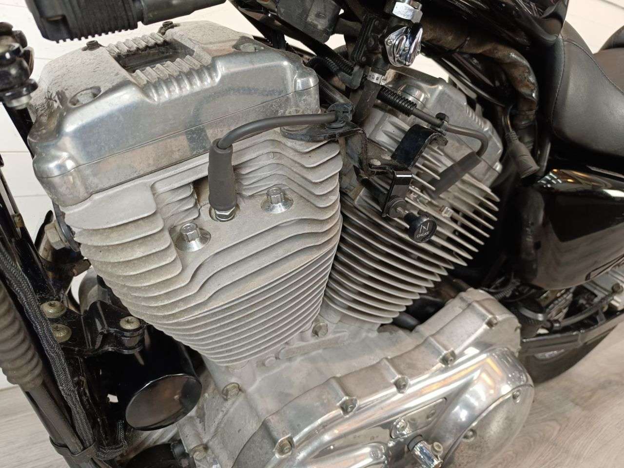 A 2006 HARLEY-DAVIDSON SPORTSTER 883 A 2006 HARLEY-DAVIDSON SPORTSTER 883