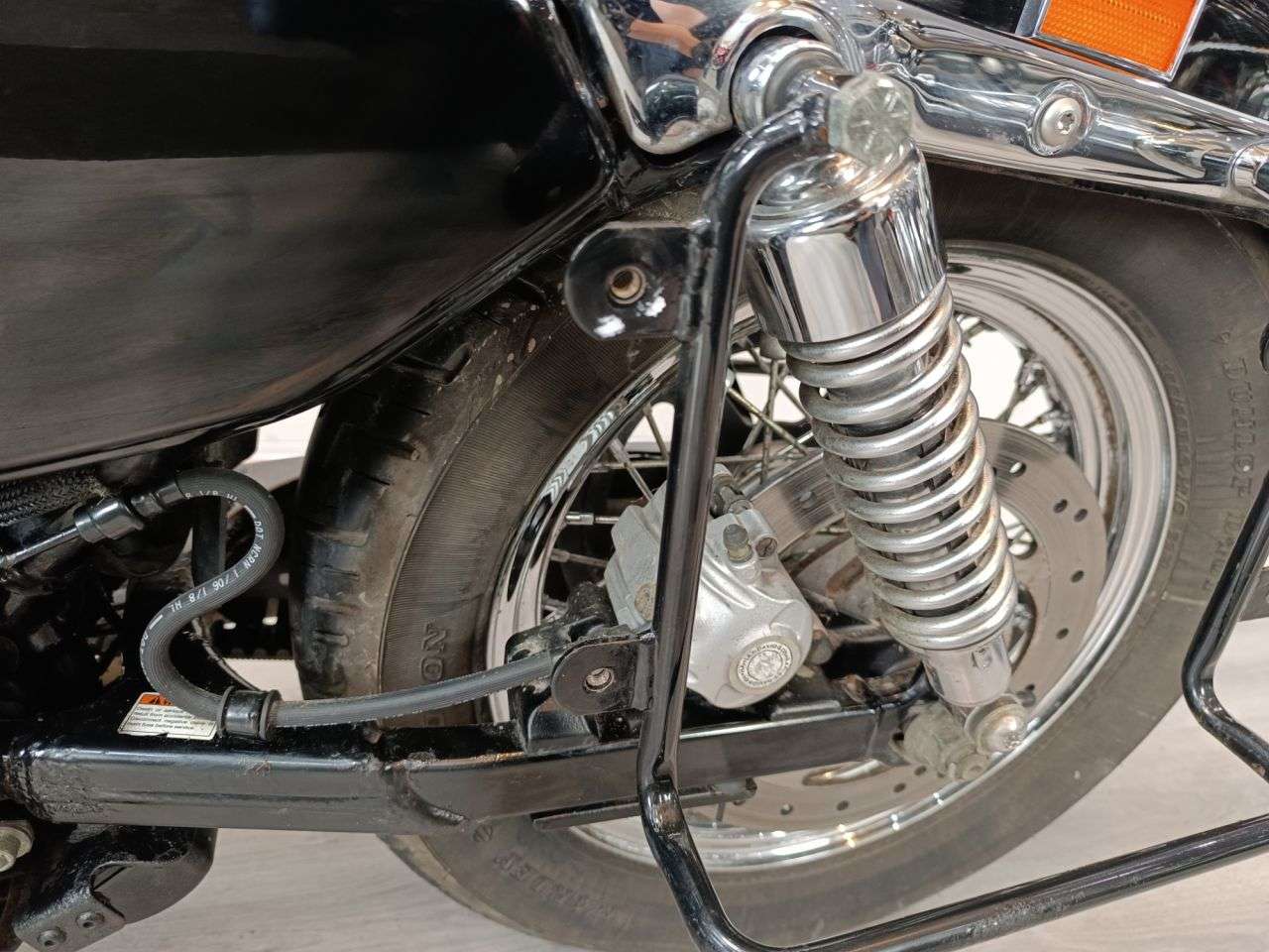 A 2006 HARLEY-DAVIDSON SPORTSTER 883 A 2006 HARLEY-DAVIDSON SPORTSTER 883