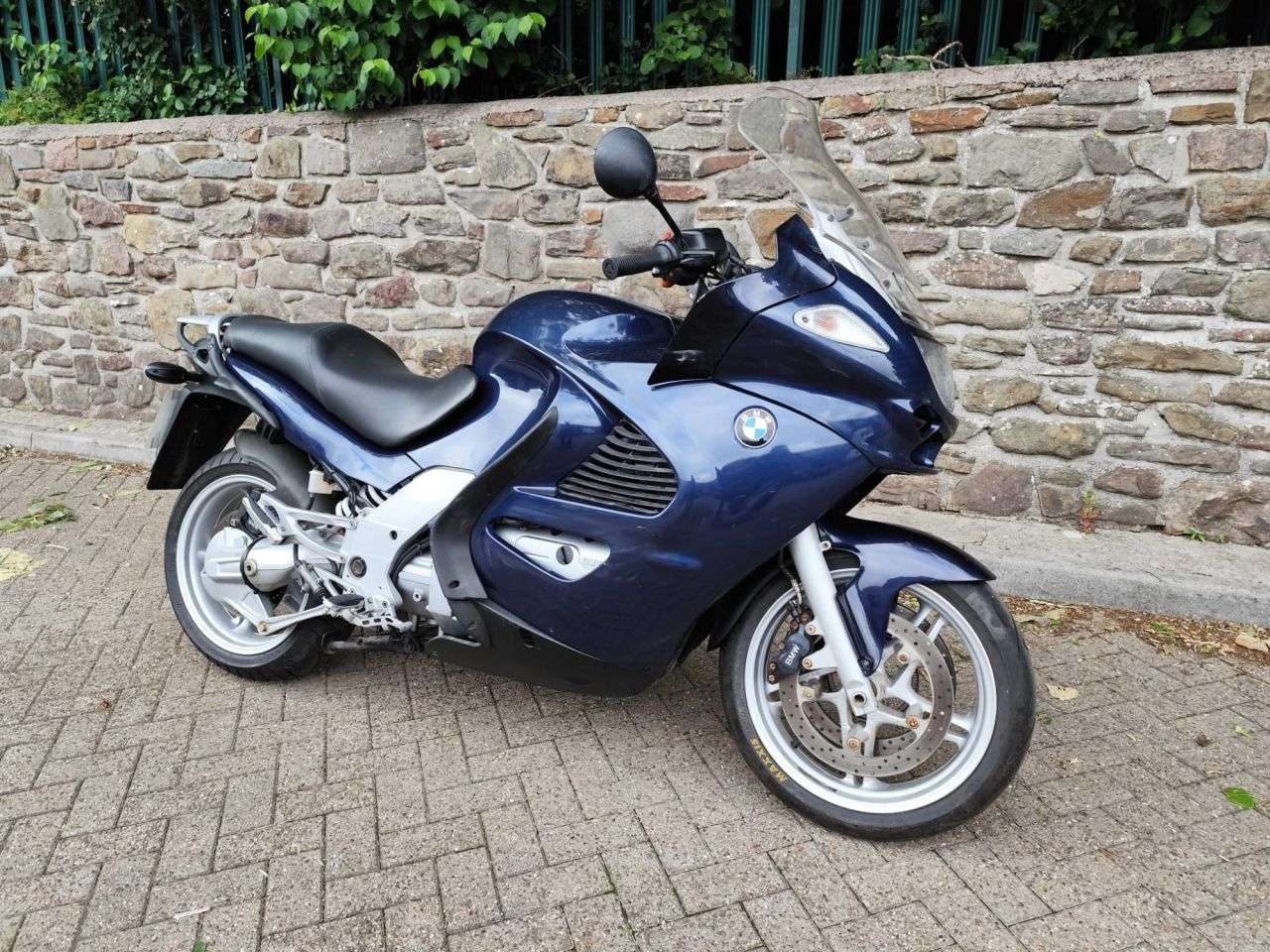A 2005 BMW K 1200 GT A 2005 BMW K 1200 GT