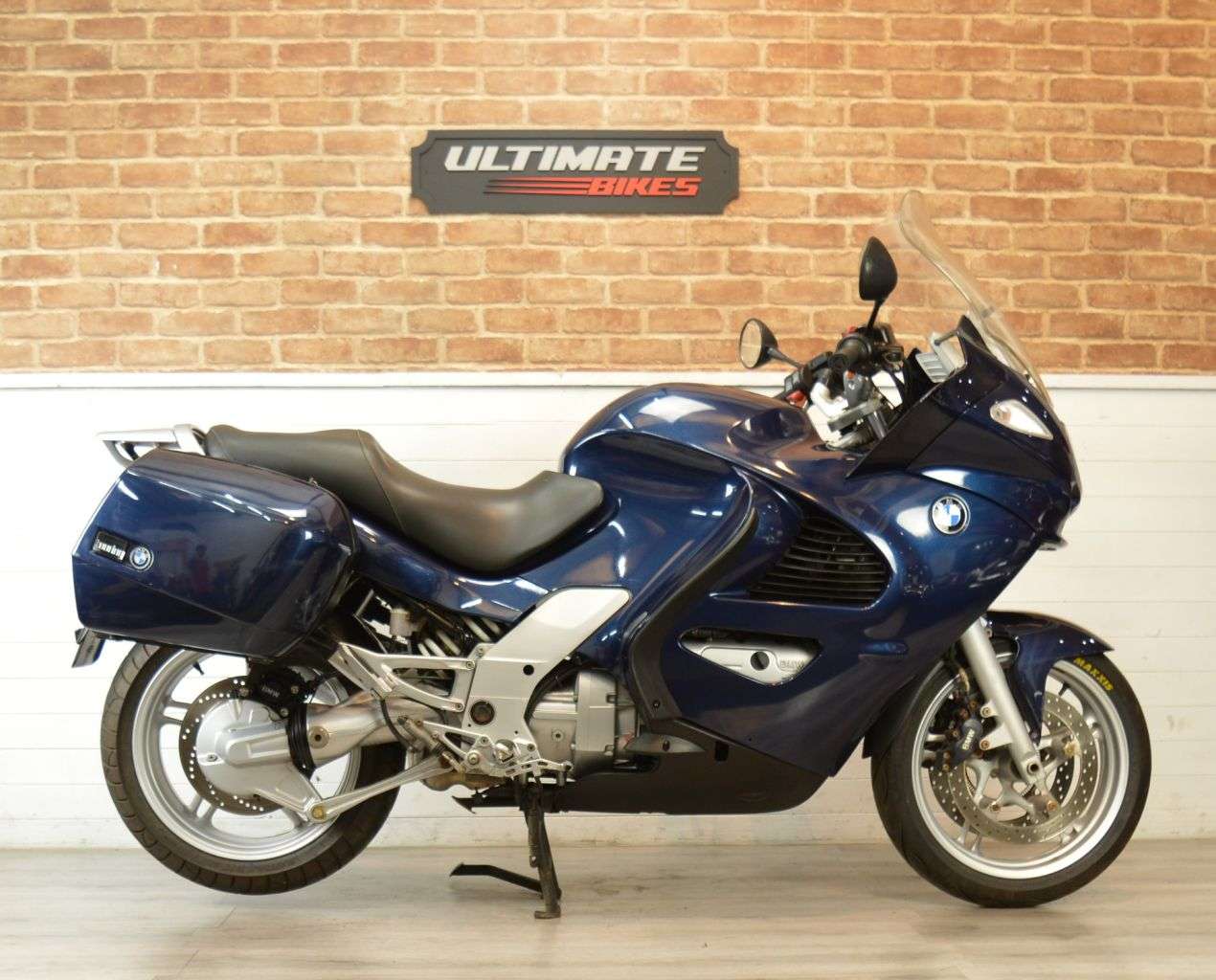 A 2005 BMW K 1200 GT A 2005 BMW K 1200 GT
