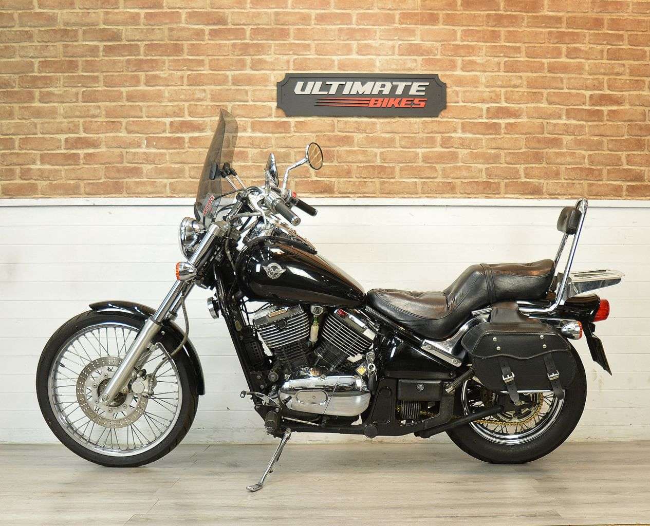A 1997 KAWASAKI VN800 A 1997 KAWASAKI VN800