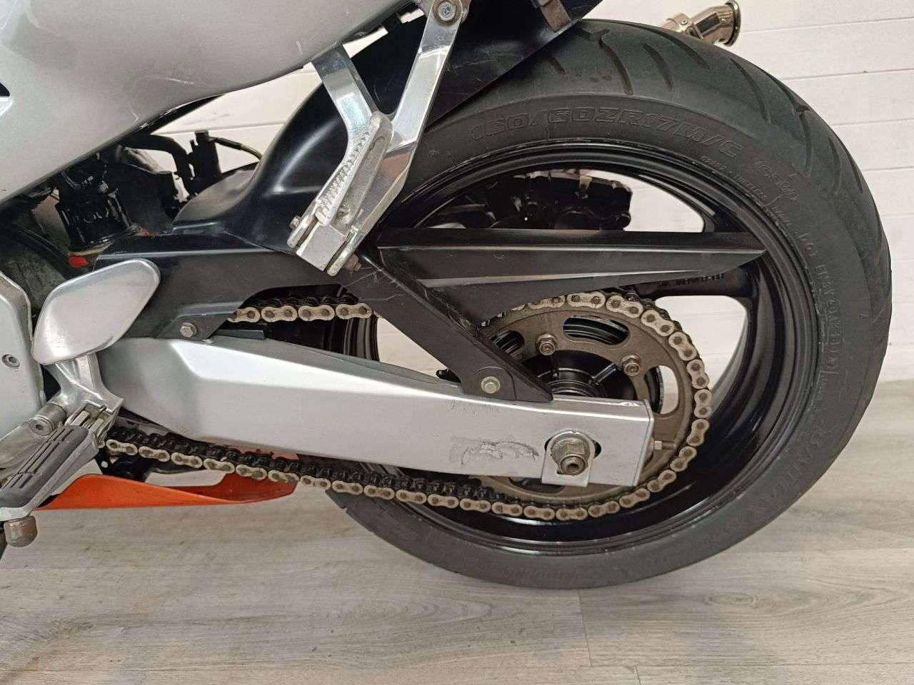 A 1999 YAMAHA YZF600R THUNDERCAT A 1999 YAMAHA YZF600R THUNDERCAT