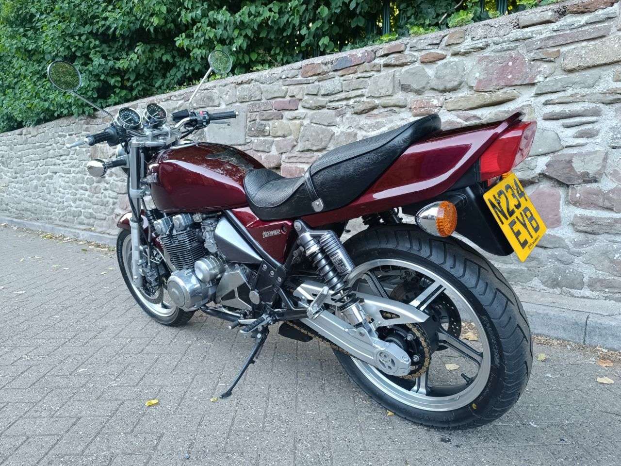 1996 KAWASAKI ZEPHYR 550 1996 KAWASAKI ZEPHYR 550