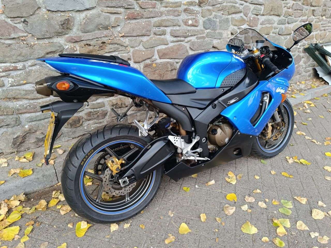 A 2005 KAWASAKI NINJA ZX-6R 636cc A 2005 KAWASAKI NINJA ZX-6R 636cc