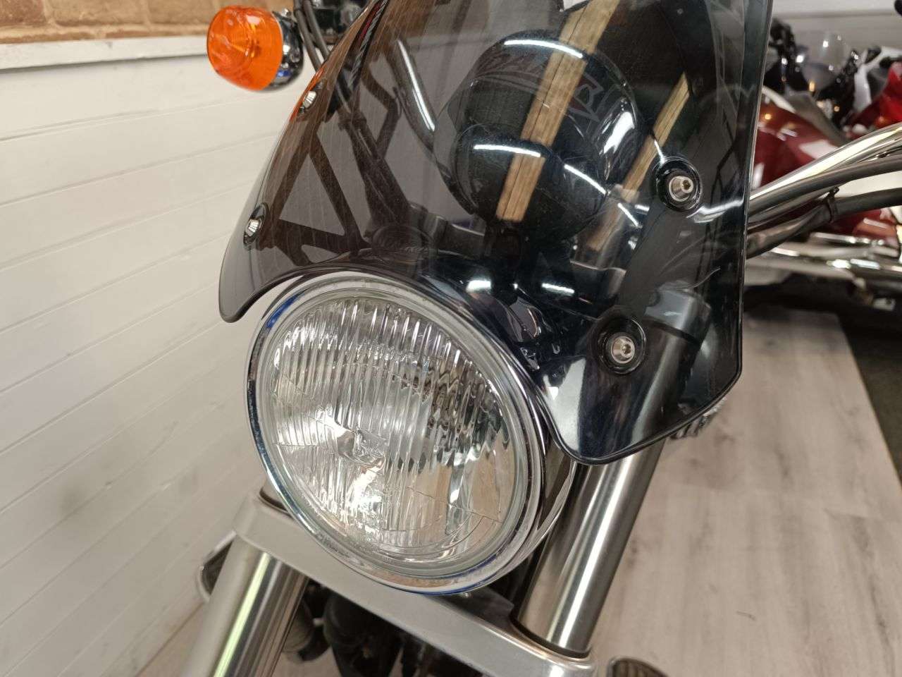 A 2003 TRIUMPH BONNEVILLE AMERICA A 2003 TRIUMPH BONNEVILLE AMERICA