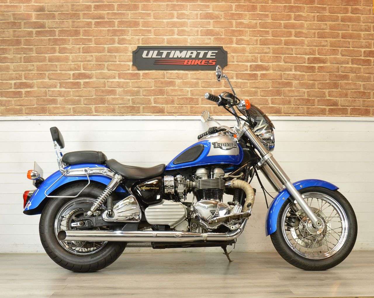 A 2003 TRIUMPH BONNEVILLE AMERICA A 2003 TRIUMPH BONNEVILLE AMERICA