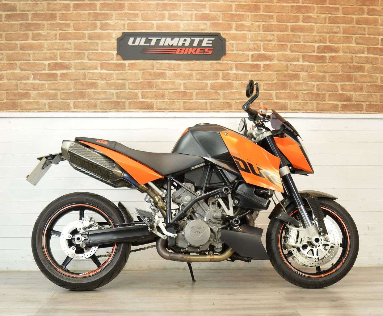 A 2010 KTM 990 SUPER DUKE A 2010 KTM 990 SUPER DUKE