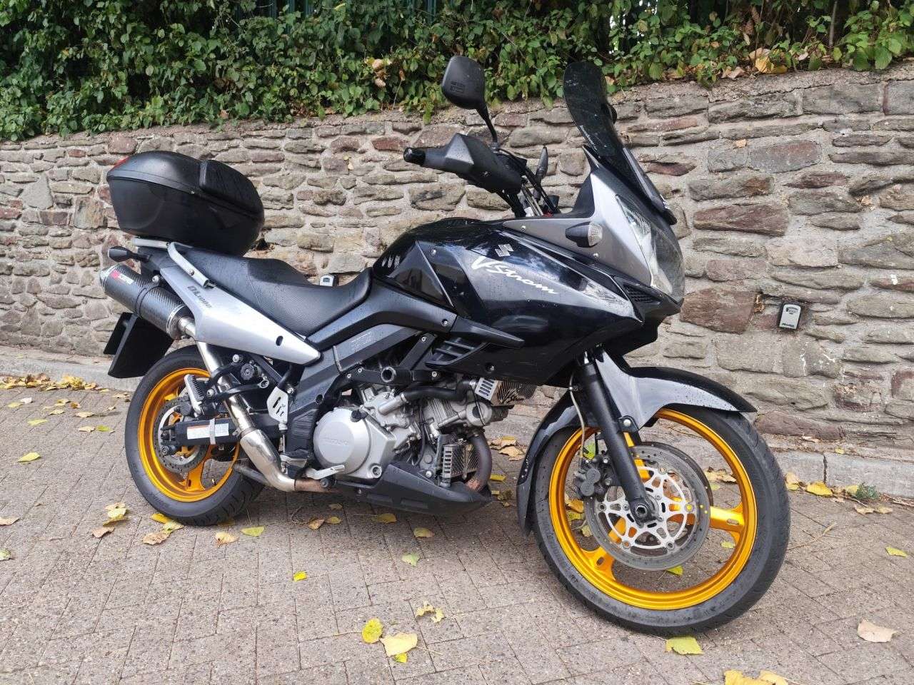 A 2007 SUZUKI V-STROM 1000 996cc A 2007 SUZUKI V-STROM 1000 996cc