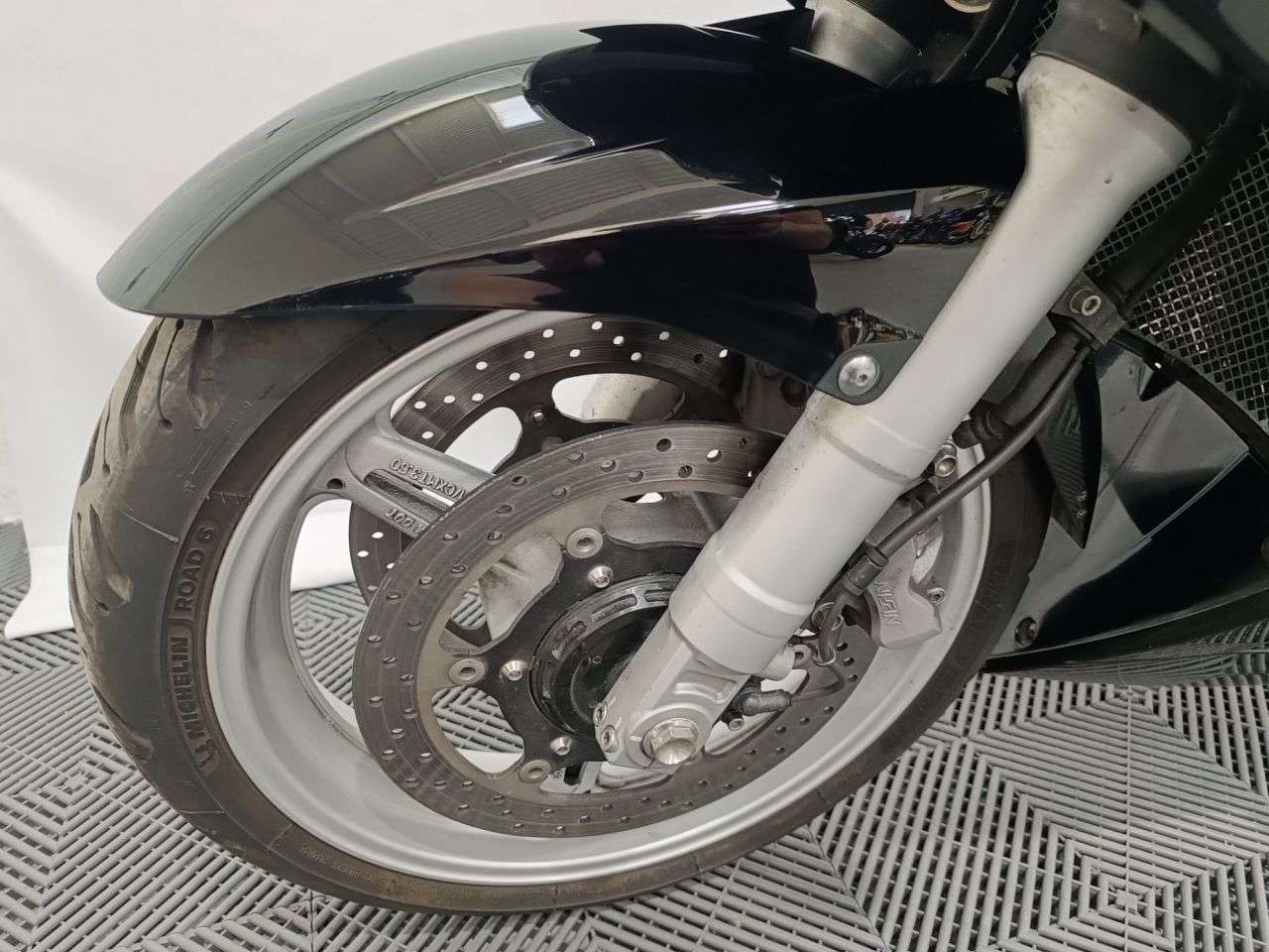 2009 YAMAHA FJR1300 2009 YAMAHA FJR1300