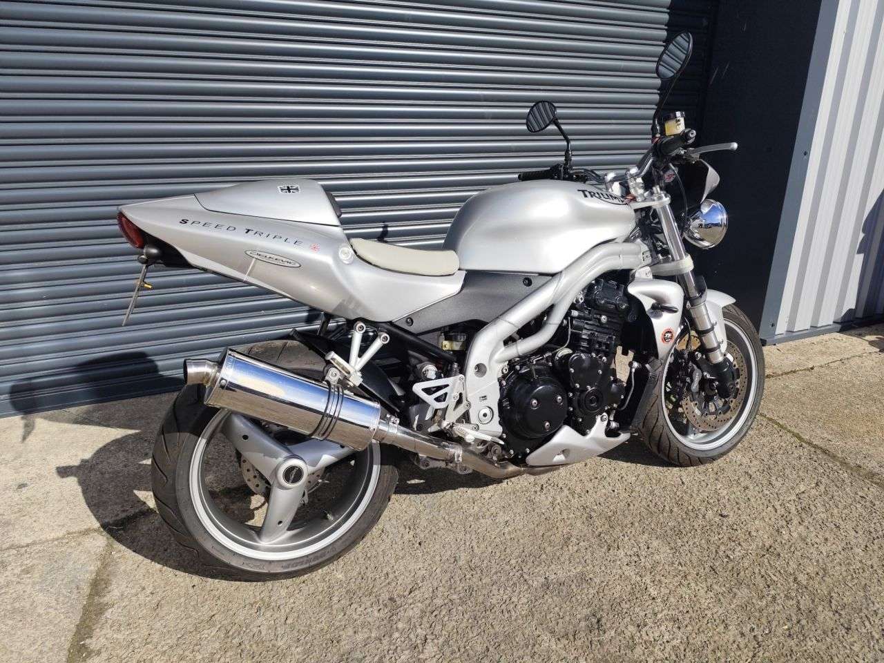 2004 TRIUMPH SPEED TRIPLE 955 2004 TRIUMPH SPEED TRIPLE 955