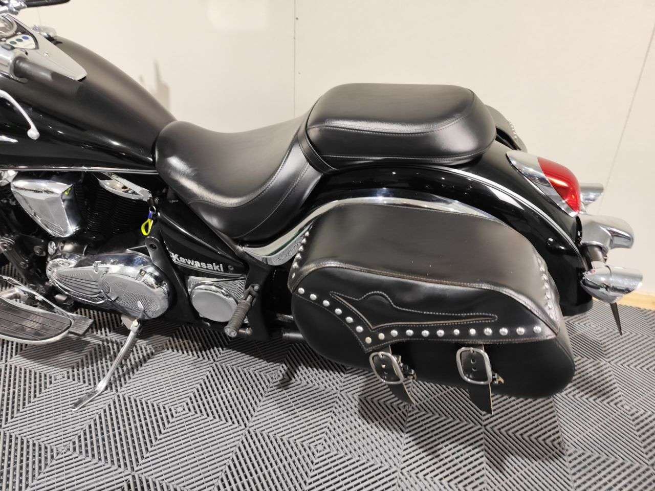 2011 KAWASAKI VULCAN 900 2011 KAWASAKI VULCAN 900
