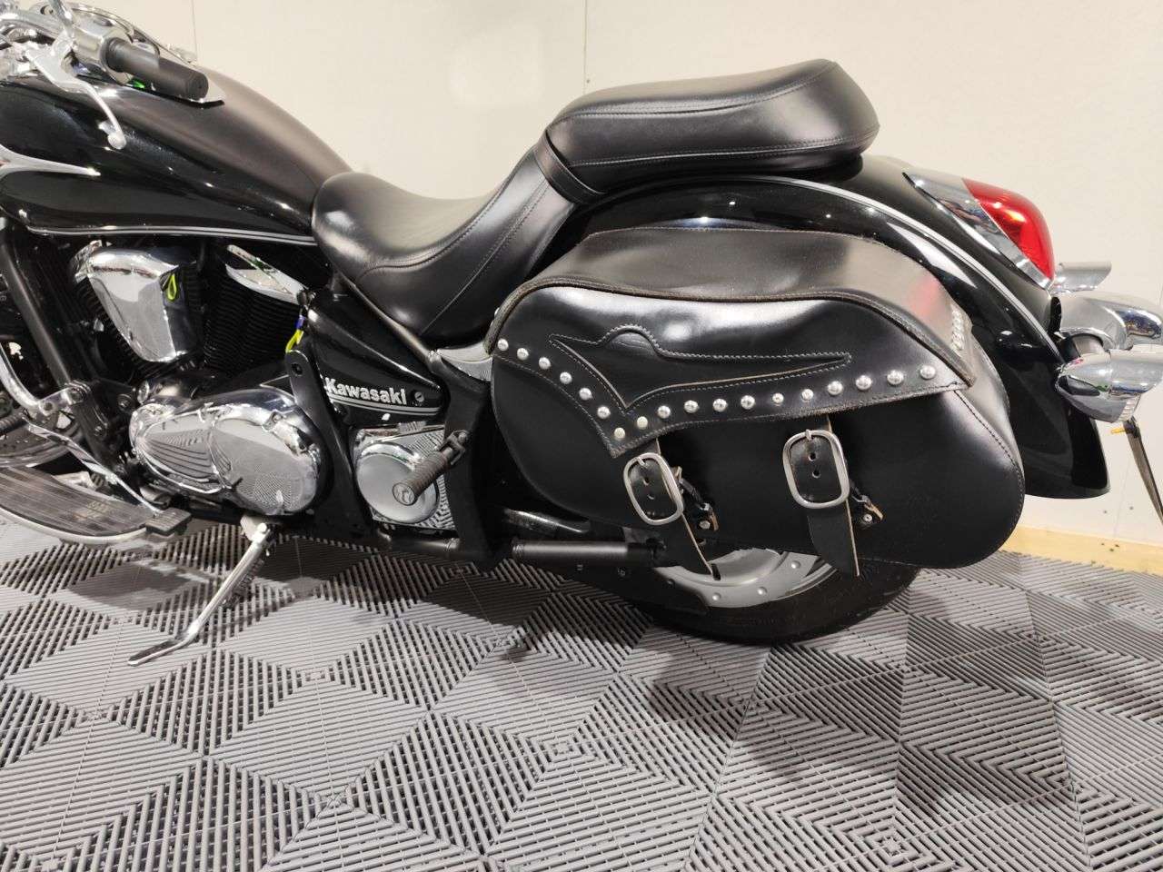 2011 KAWASAKI VULCAN 900 2011 KAWASAKI VULCAN 900