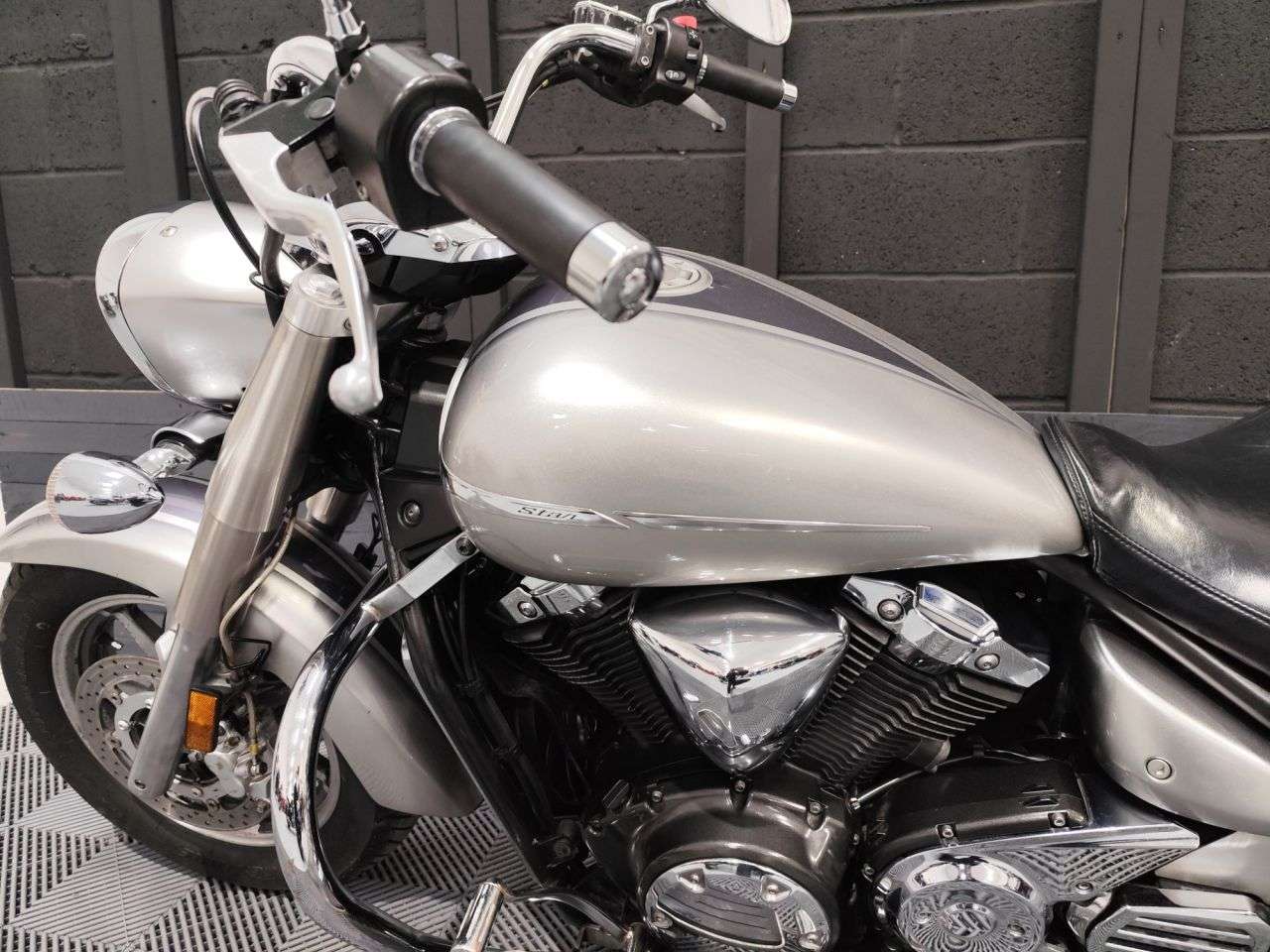 2008 YAMAHA XVS 1300 A MIDNIGHT STAR 2008 YAMAHA XVS 1300 A MIDNIGHT STAR