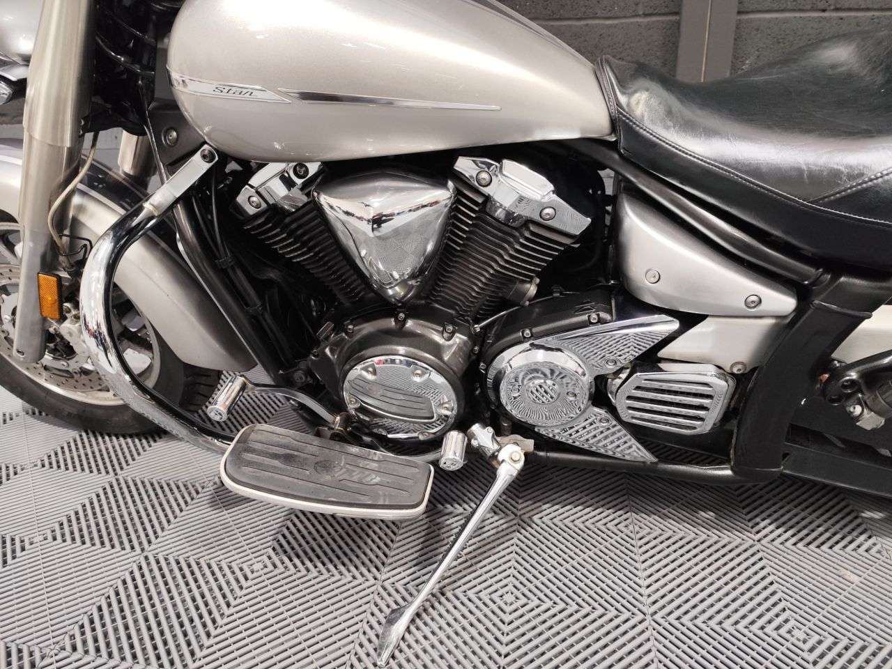 2008 YAMAHA XVS 1300 A MIDNIGHT STAR 2008 YAMAHA XVS 1300 A MIDNIGHT STAR