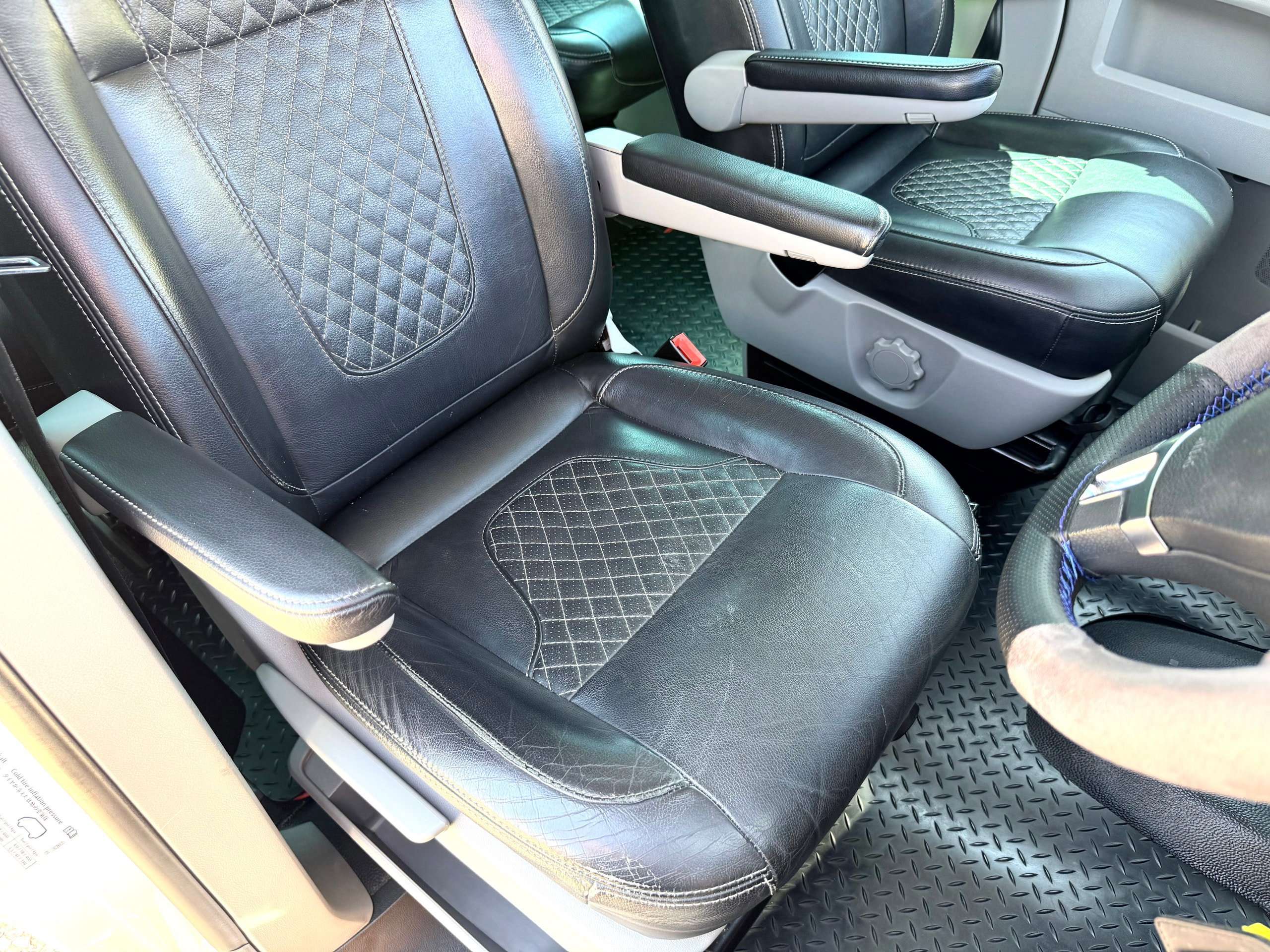 2015 VOLKSWAGEN TRANSPORTER SPORTLINE 2015 VOLKSWAGEN TRANSPORTER SPORTLINE
