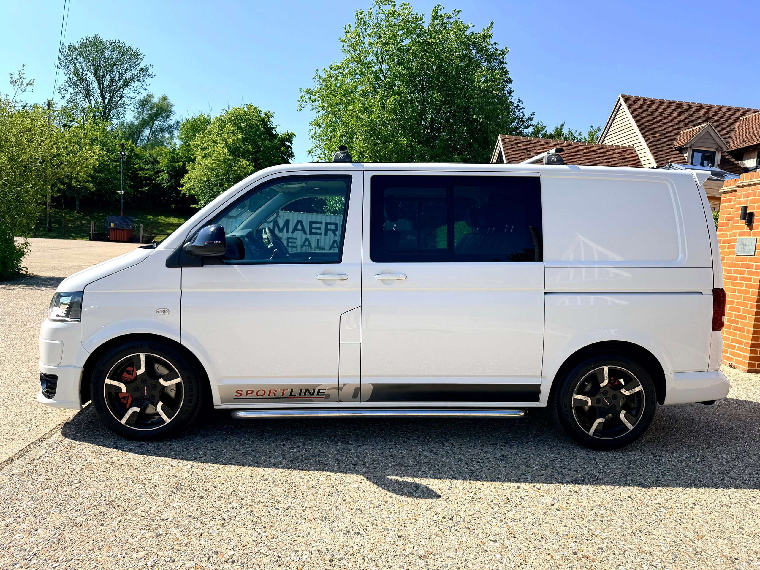 A 2015 VOLKSWAGEN TRANSPORTER SPORTLINE 2.0 BiTDI Sportline 60th Anniversary Special Edition T32 Kombi 4dr Diesel Manual L1 H1 (205 g/km, 178 bhp) A 2015 VOLKSWAGEN TRANSPORTER SPORTLINE 2.0 BiTDI Sportline 60th Anniversary Special Edition T32 Kombi 4dr Diesel Manual L1 H1 (205 g/km, 178 bhp)