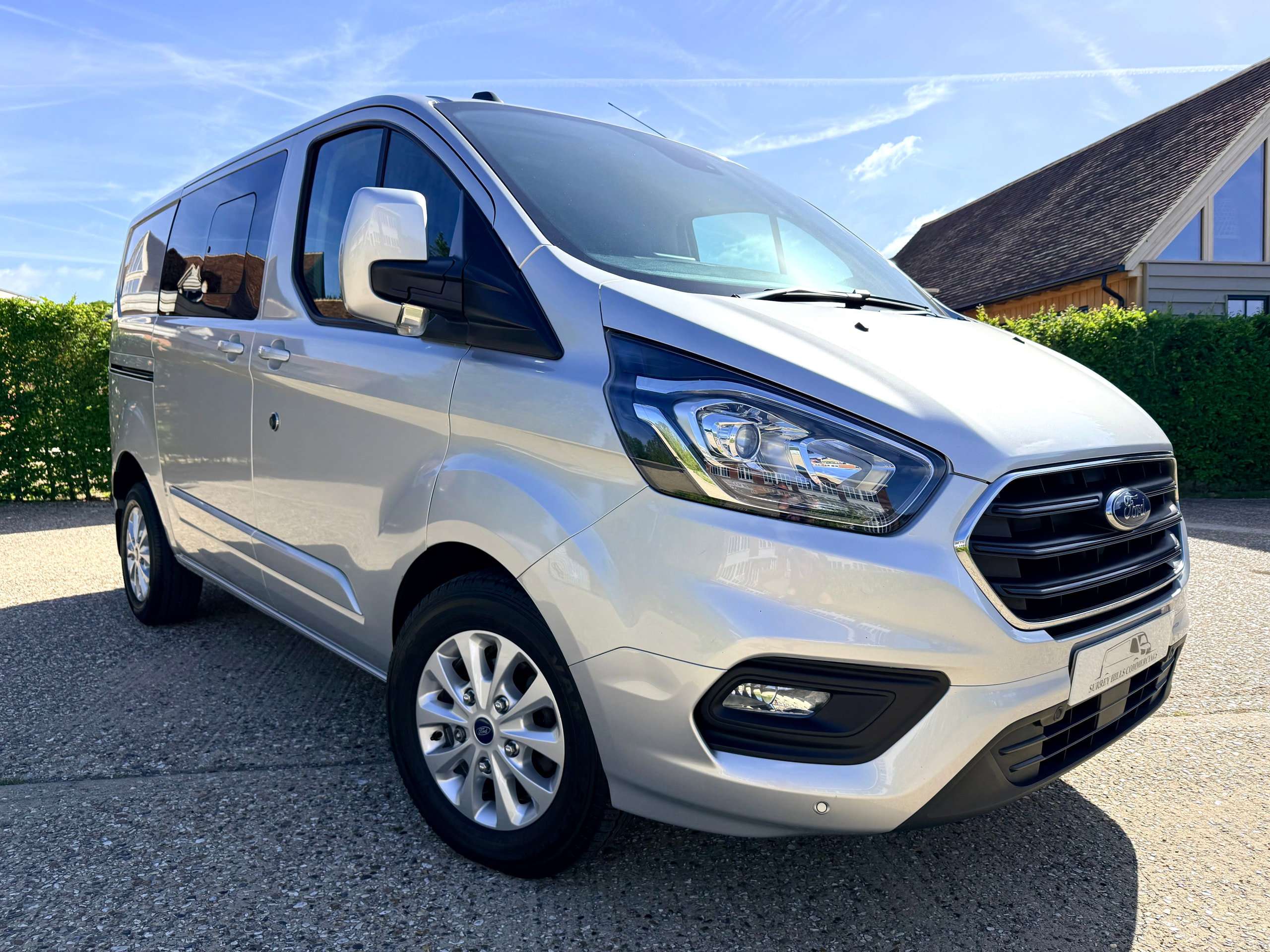 A 2020 FORD TRANSIT CUSTOM 2.0 300 EcoBlue Limited Crew Van Double Cab 5dr Diesel Auto L1 H1 Euro 6 (s/s) (170 ps) A 2020 FORD TRANSIT CUSTOM 2.0 300 EcoBlue Limited Crew Van Double Cab 5dr Diesel Auto L1 H1 Euro 6 (s/s) (170 ps)