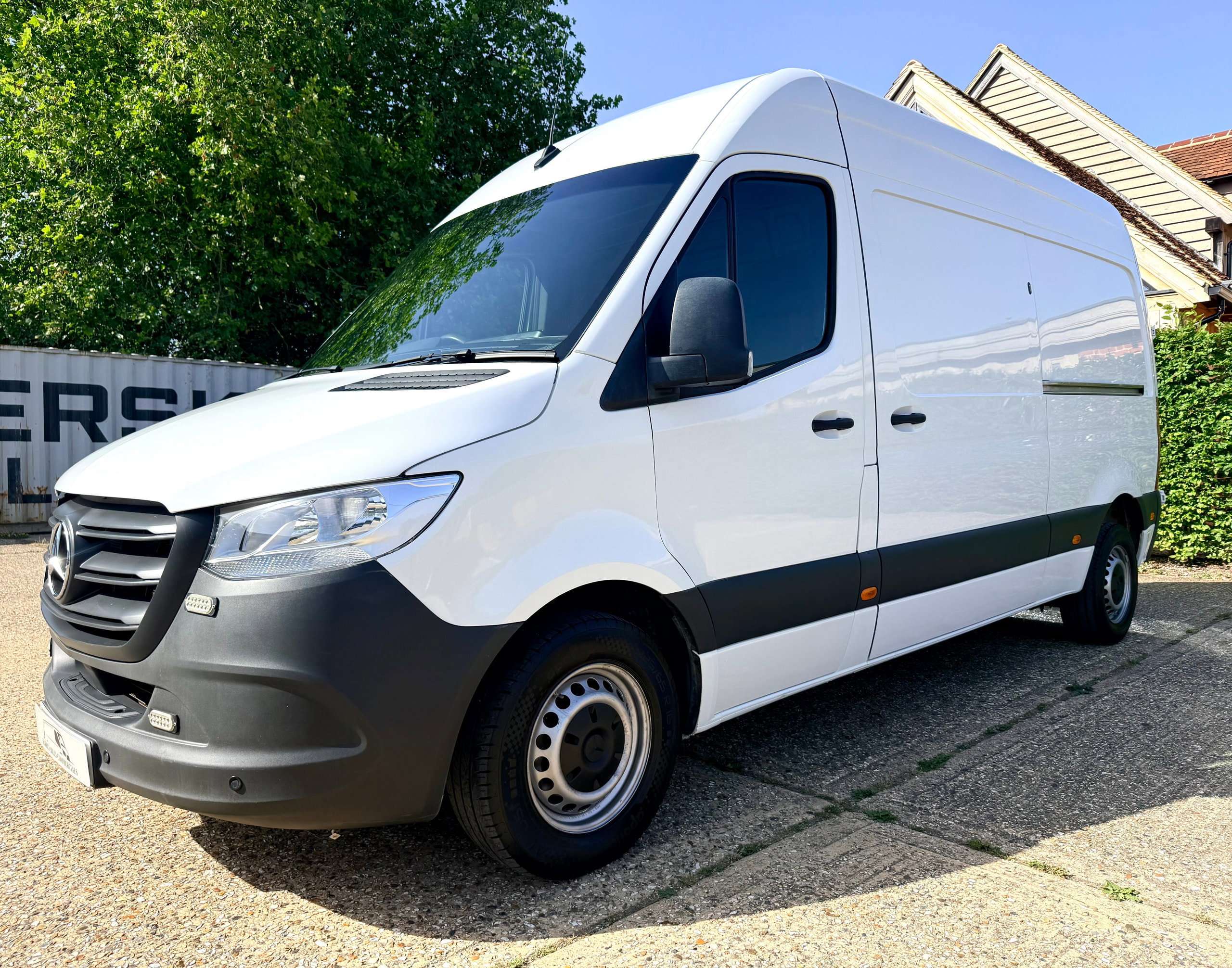 A 2022 MERCEDES-BENZ SPRINTER 2.0 315 CDI Premium Panel Van 5dr Diesel Manual FWD L2 H2 Euro 6 (s/s) (150 ps) A 2022 MERCEDES-BENZ SPRINTER 2.0 315 CDI Premium Panel Van 5dr Diesel Manual FWD L2 H2 Euro 6 (s/s) (150 ps)