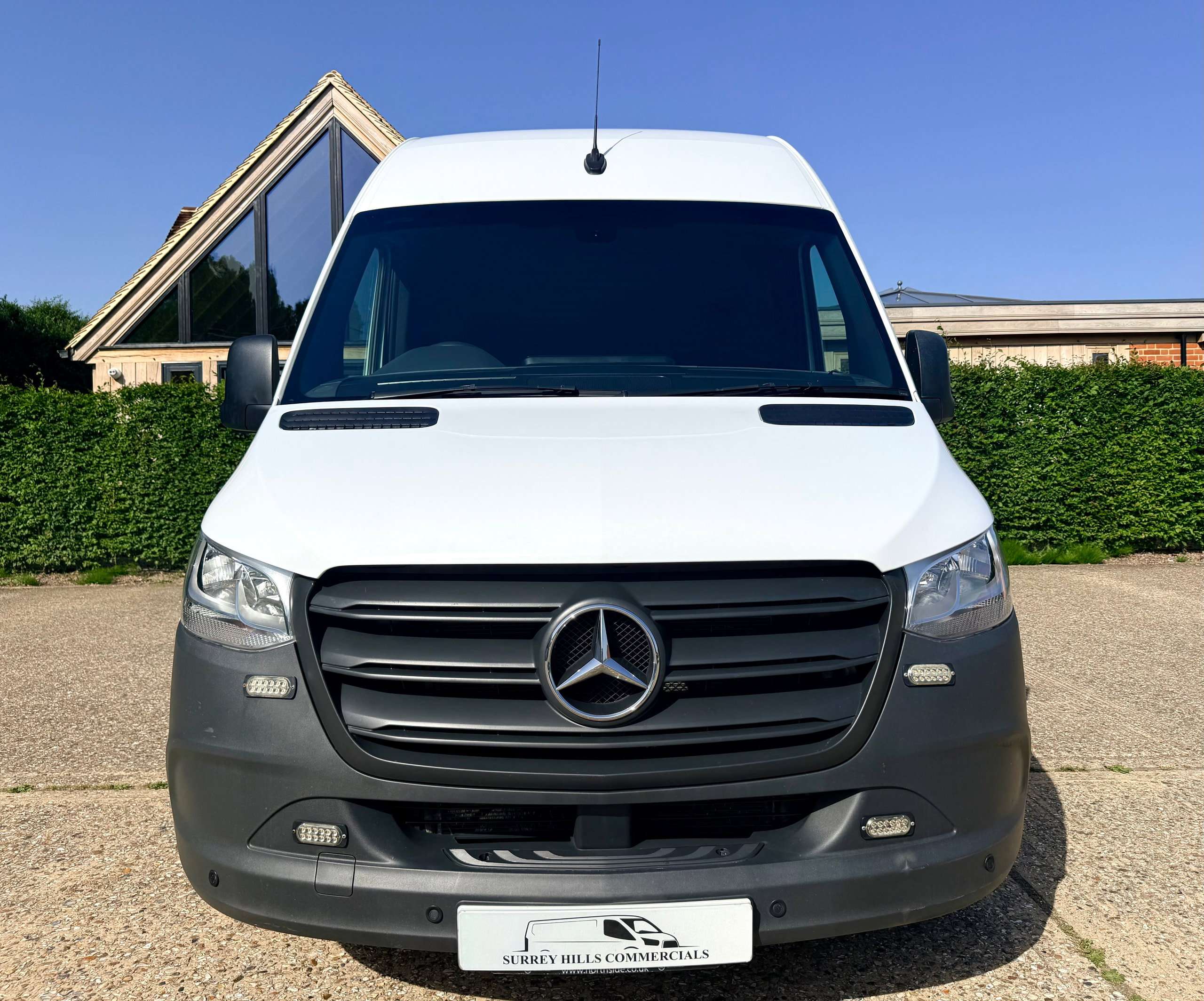 A 2022 MERCEDES-BENZ SPRINTER 2.0 315 CDI Premium Panel Van 5dr Diesel Manual FWD L2 H2 Euro 6 (s/s) (150 ps) A 2022 MERCEDES-BENZ SPRINTER 2.0 315 CDI Premium Panel Van 5dr Diesel Manual FWD L2 H2 Euro 6 (s/s) (150 ps)