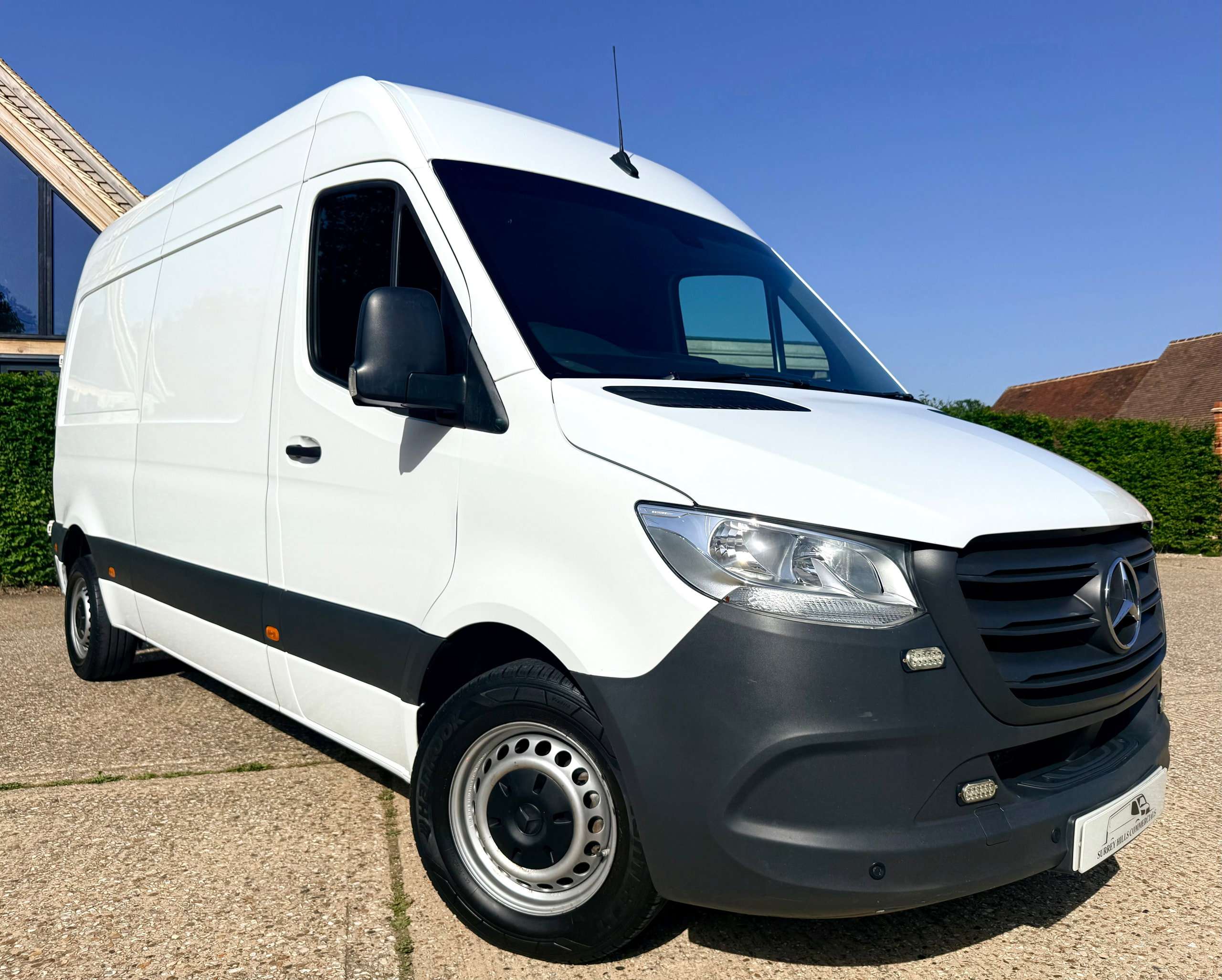 A 2022 MERCEDES-BENZ SPRINTER 2.0 315 CDI Premium Panel Van 5dr Diesel Manual FWD L2 H2 Euro 6 (s/s) (150 ps) A 2022 MERCEDES-BENZ SPRINTER 2.0 315 CDI Premium Panel Van 5dr Diesel Manual FWD L2 H2 Euro 6 (s/s) (150 ps)