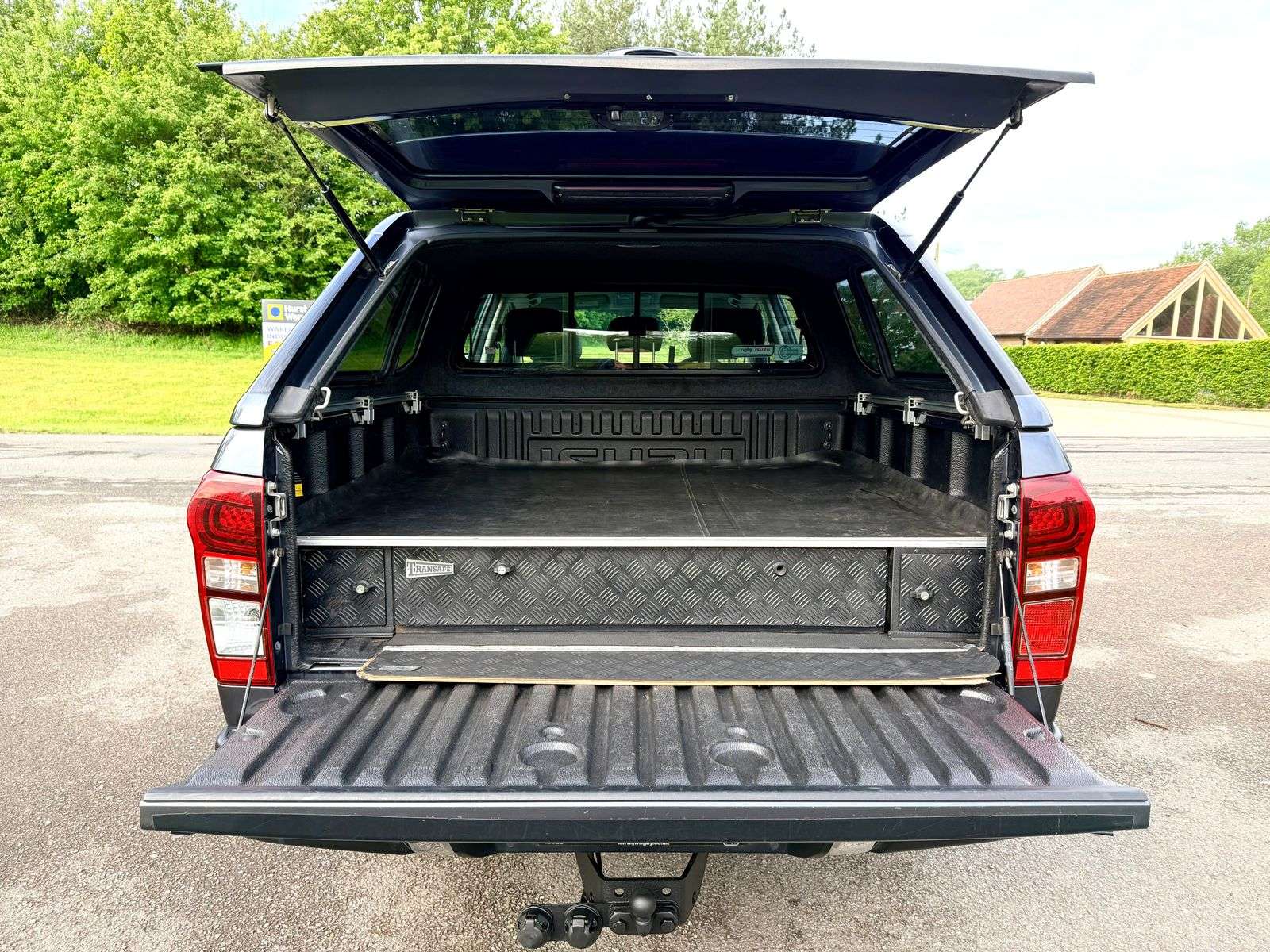 2018 ISUZU D-MAX 2018 ISUZU D-MAX