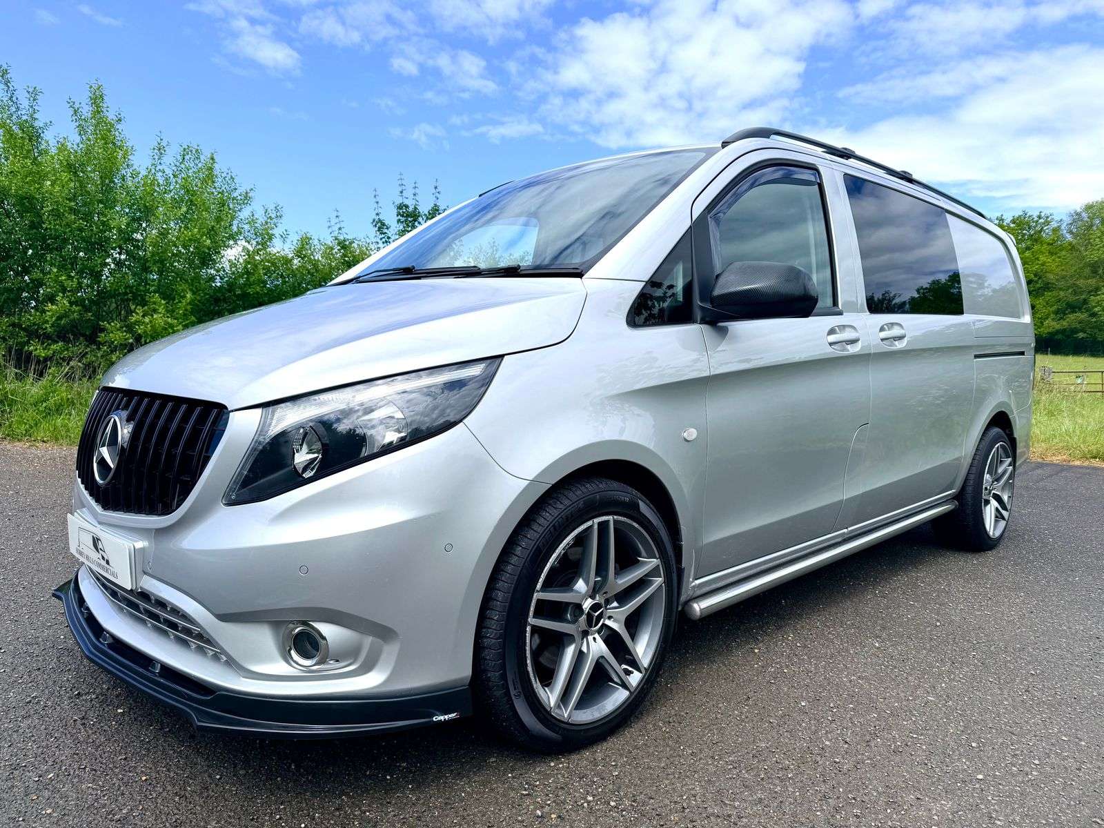 A 2018 MERCEDES-BENZ VITO 2.1 116 CDI BlueTEC Sport Crew Van Double Cab 5dr Diesel G-Tronic Automatic RWD L2 Euro 6 (s/s) (LWB) (163 ps) A 2018 MERCEDES-BENZ VITO 2.1 116 CDI BlueTEC Sport Crew Van Double Cab 5dr Diesel G-Tronic Automatic RWD L2 Euro 6 (s/s) (LWB) (163 ps)