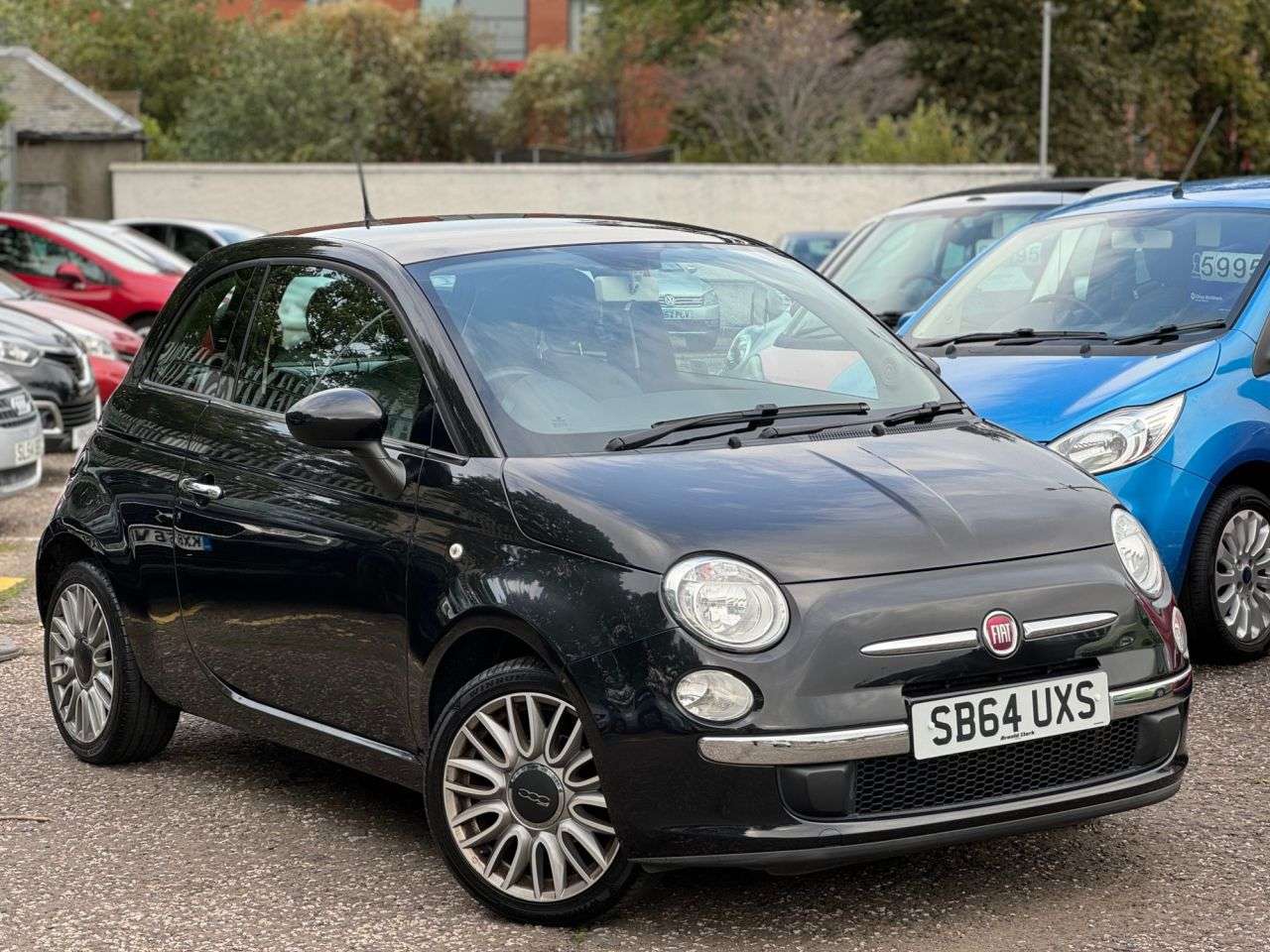 A 2014 FIAT 500 CULT A 2014 FIAT 500 CULT